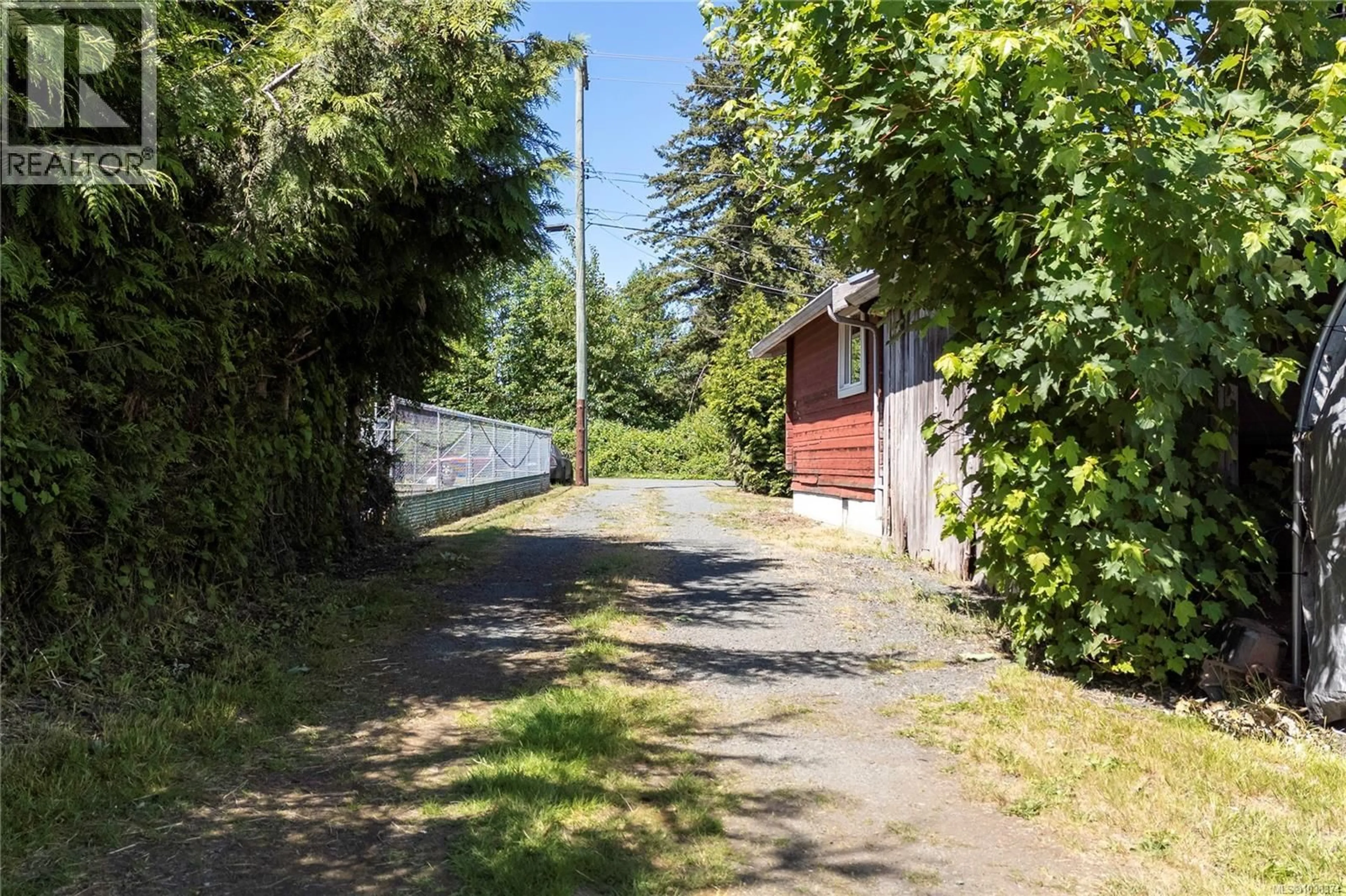 Shed for 1621 REDWOOD STREET, Campbell River British Columbia V9W3K7