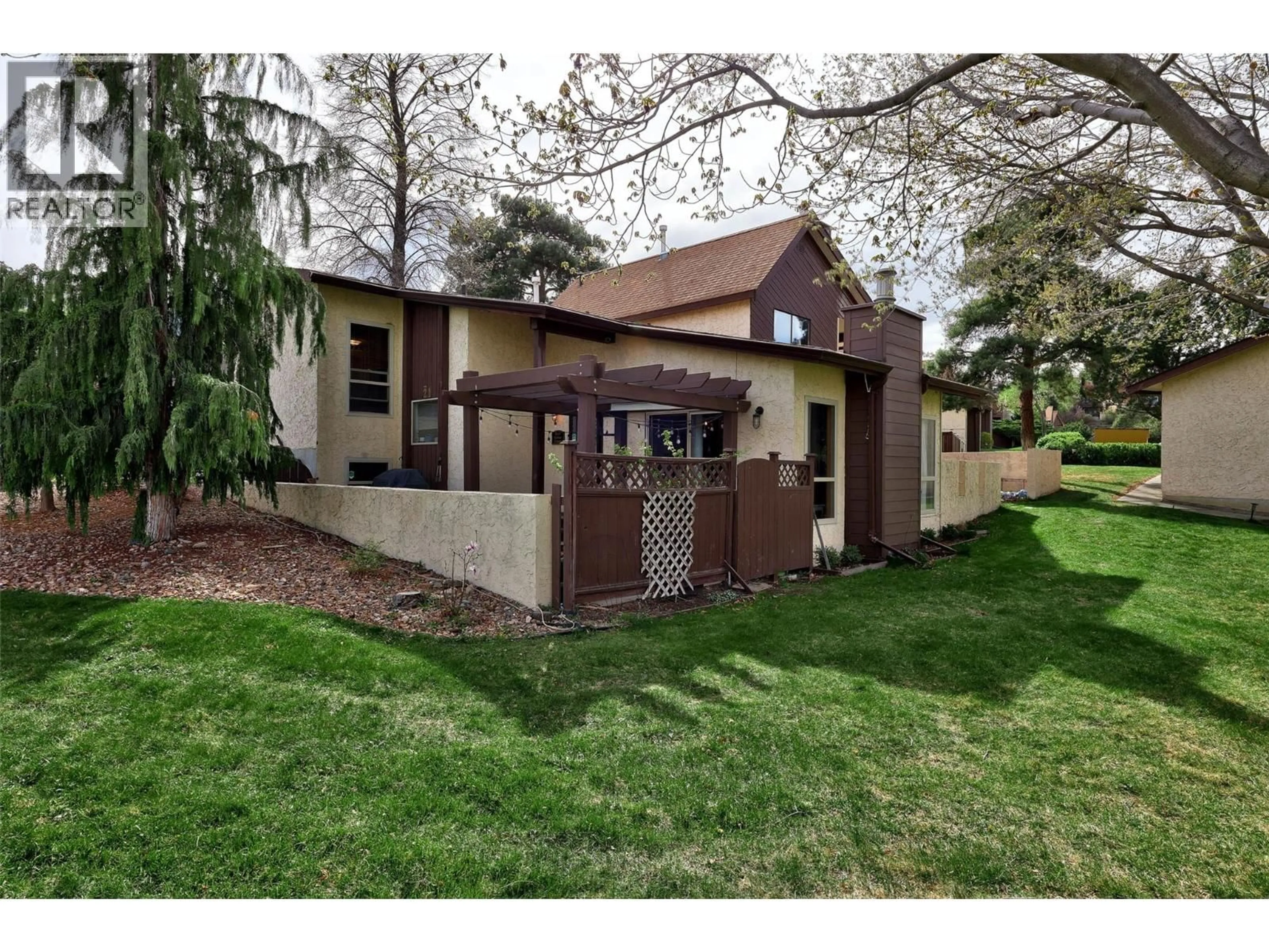 Unknown for 21 - 250 PEMBERTON TERRACE, Kamloops British Columbia V2C6A9