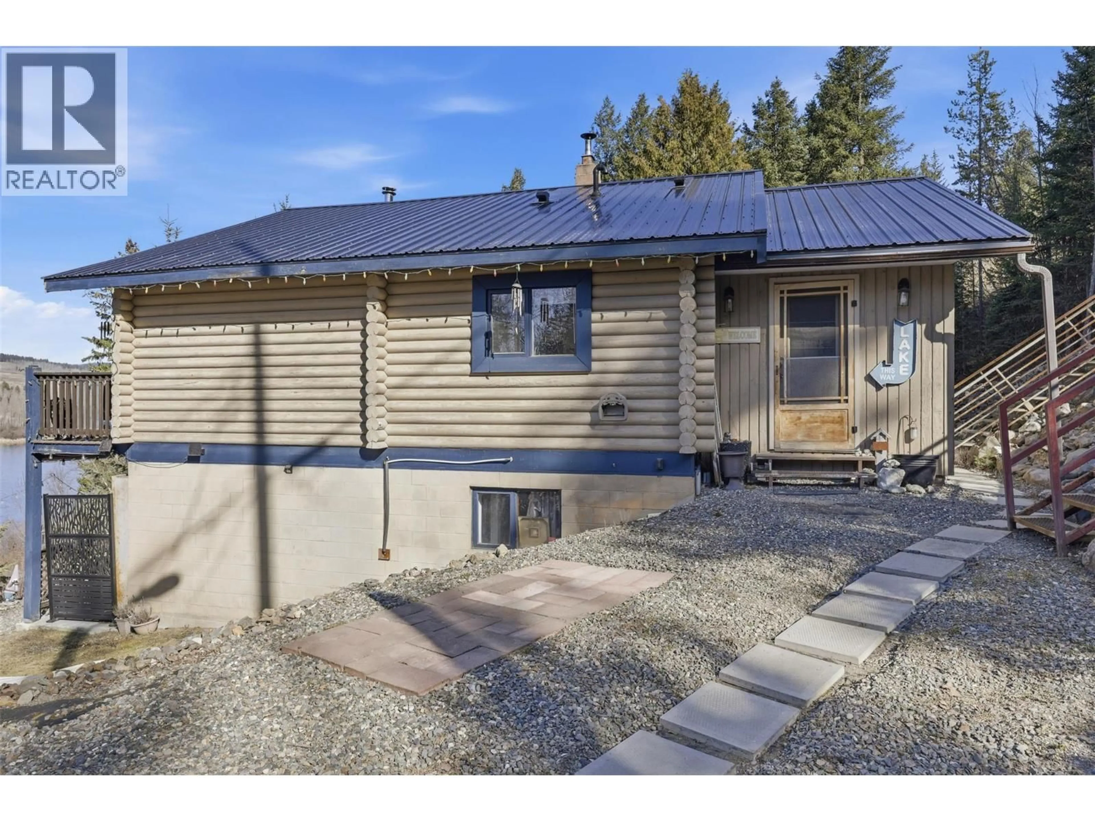 Home with vinyl exterior material, street for 3267 POWELL ROAD, Kamloops British Columbia V0E3E1