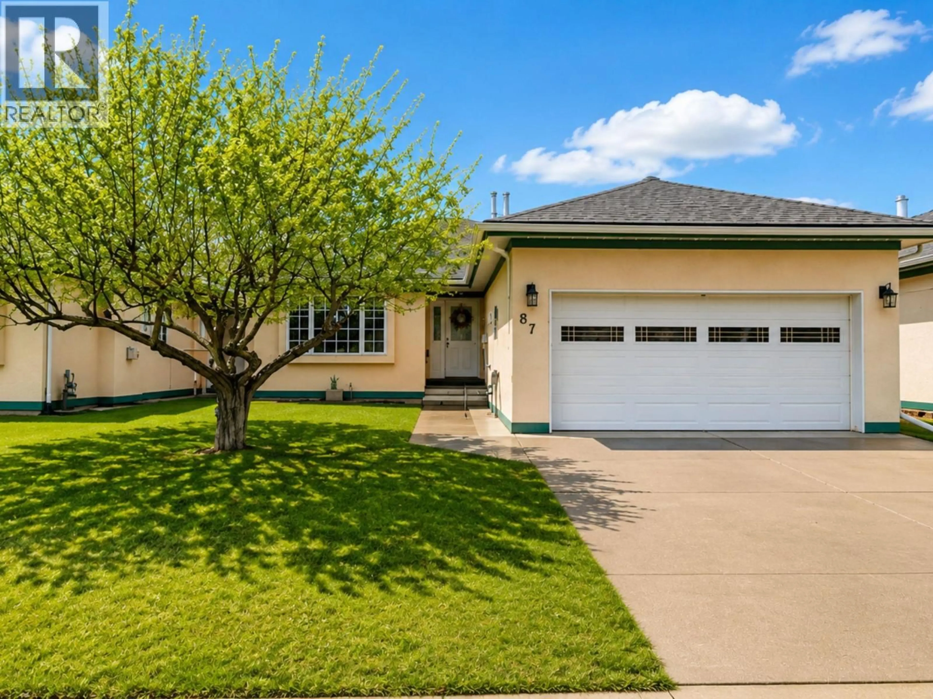 Home with vinyl exterior material, street for 87 - 1401 WILLOWBROOK DRIVE NORTH, Cranbrook British Columbia V1C6H2