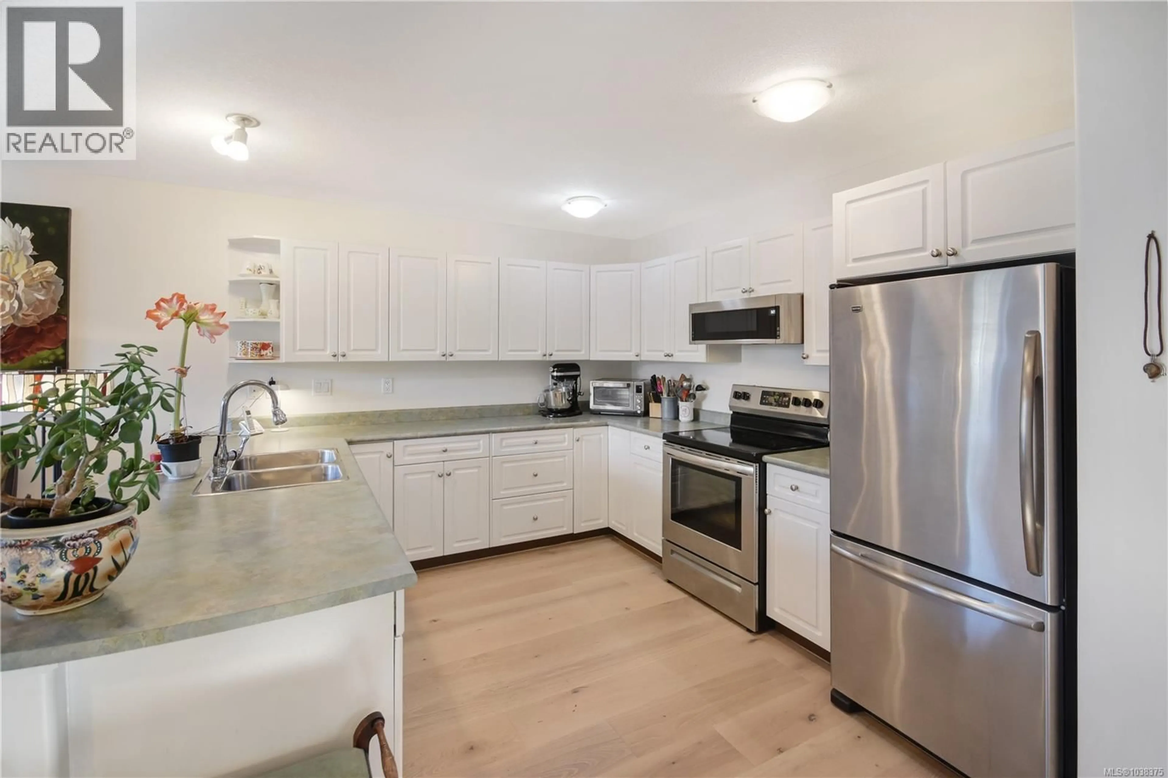 Open concept kitchen, unknown for 3838 MIMOSA DRIVE, Nanaimo British Columbia V9T6B9