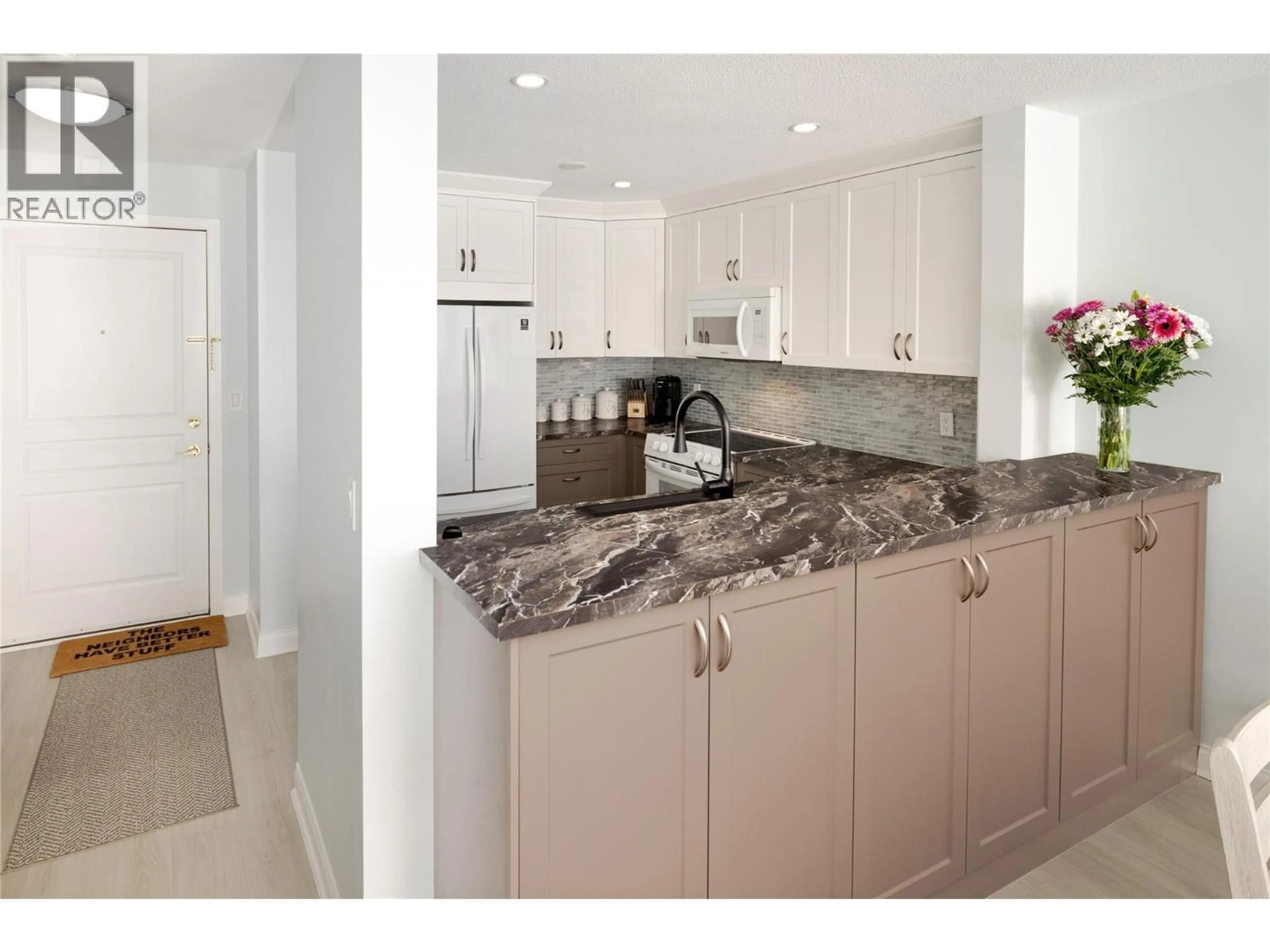 Open concept kitchen, ceramic/tile floor for 215 - 3870 BROWN ROAD, West Kelowna British Columbia V0H1X4