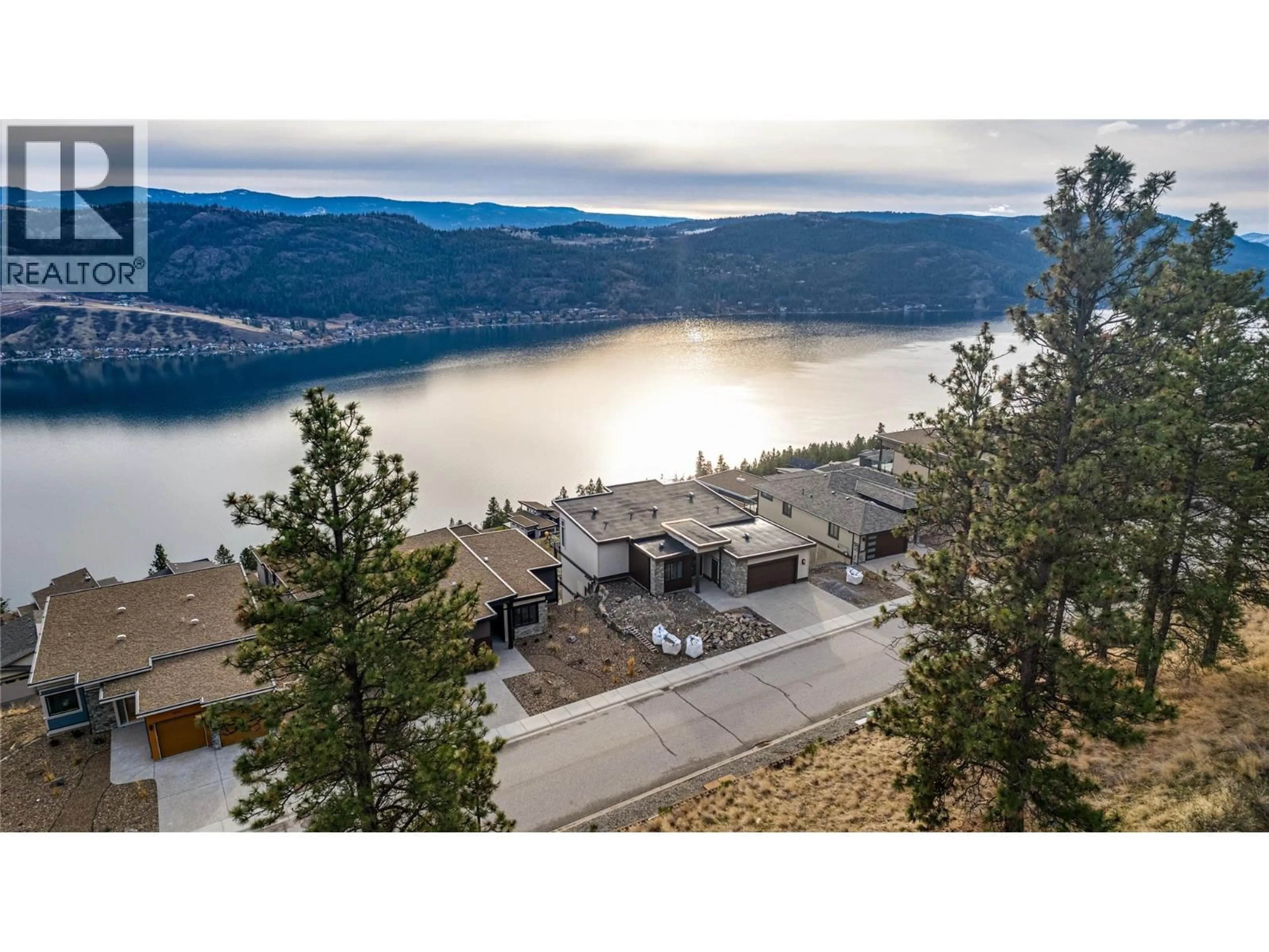 A pic from outside/outdoor area/front of a property/back of a property/a pic from drone, water/lake/river/ocean view for 8940 TAVISTOCK ROAD, Vernon British Columbia V1H2L4