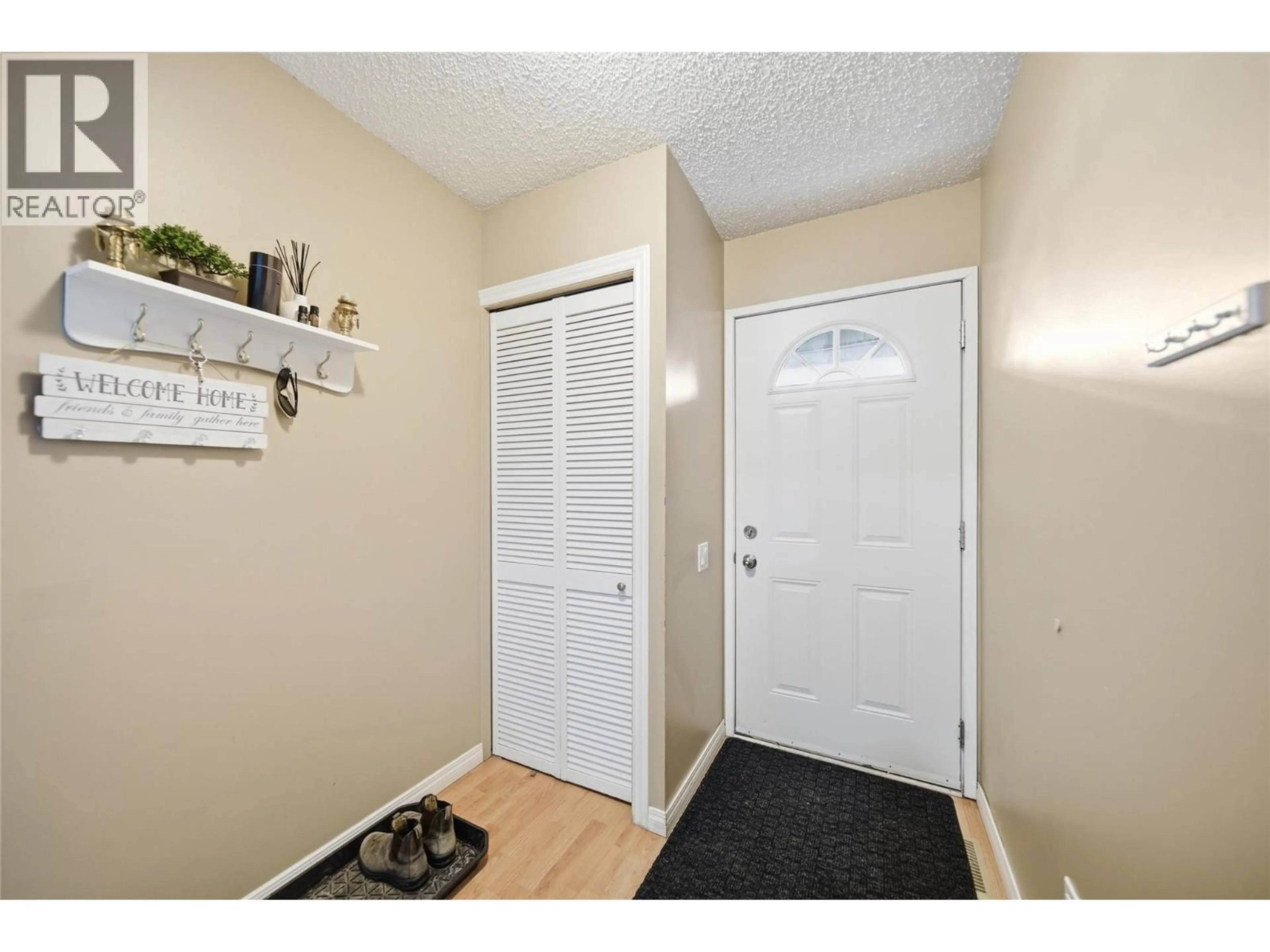 Indoor entryway for 80 - 665 MCBETH PLACE, Kamloops British Columbia V2C5V9
