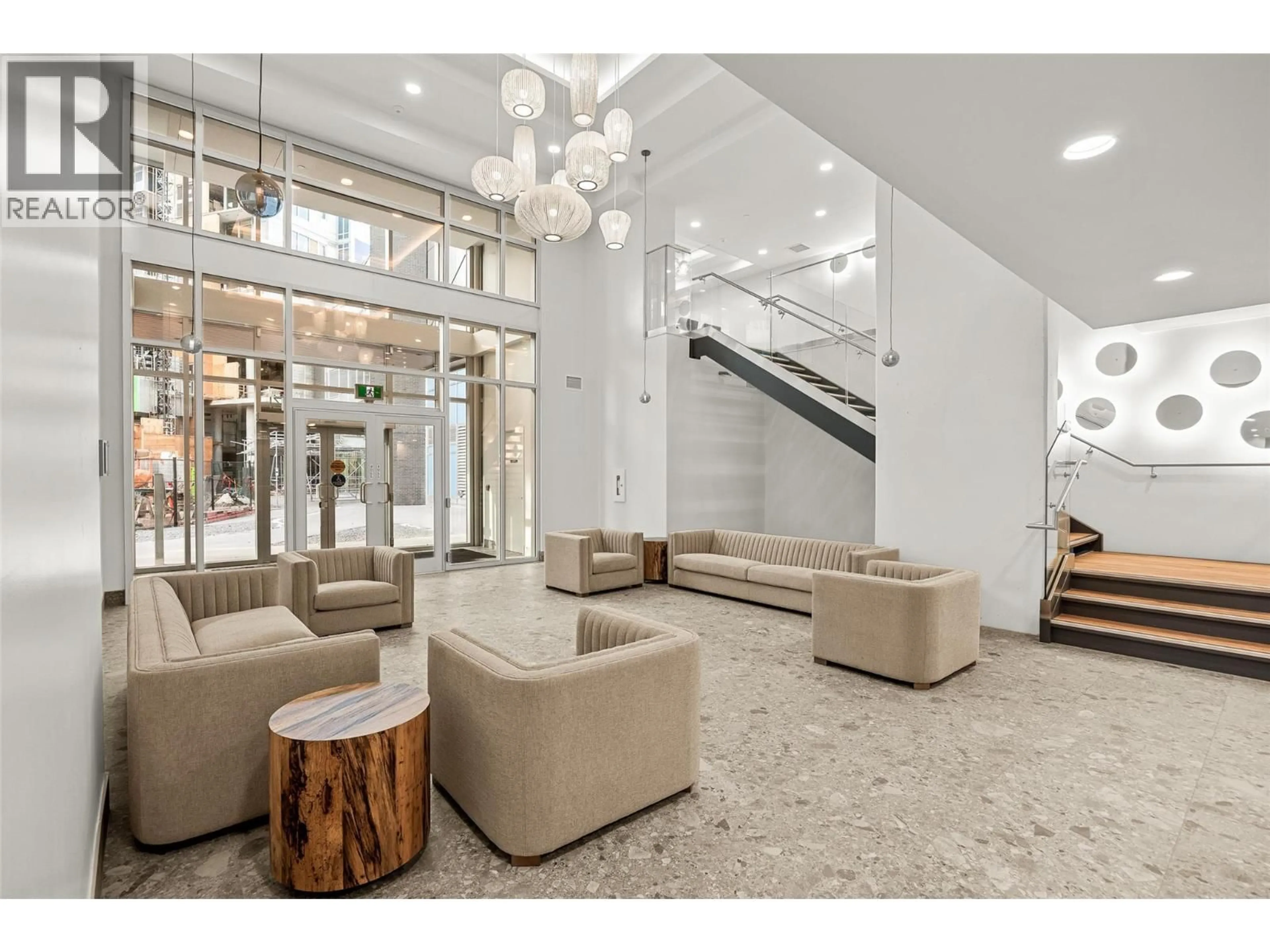 Lobby for 803 - 3699 CAPOZZI ROAD, Kelowna British Columbia V1W3L2