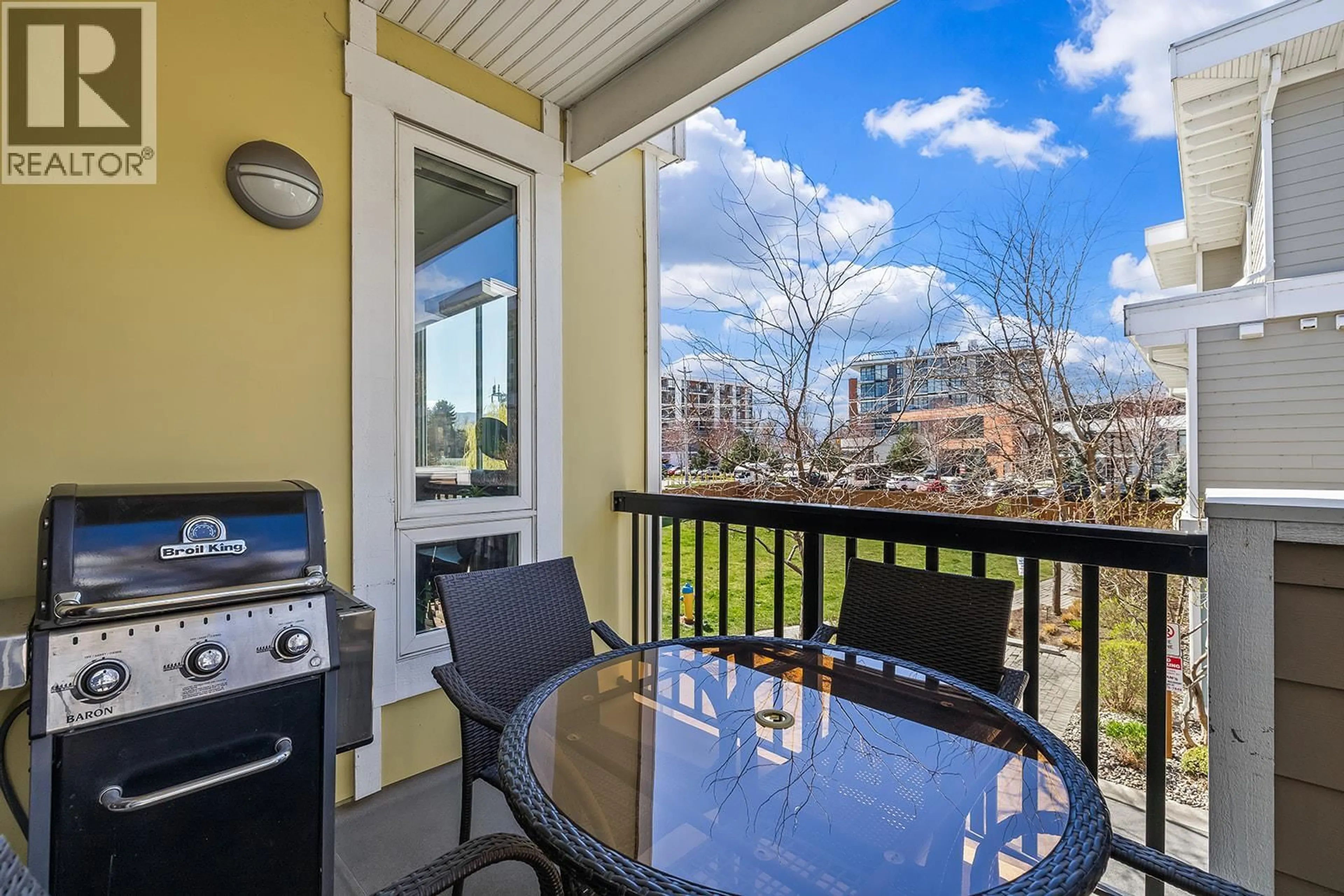 Patio, water/lake/river/ocean view for 18 - 3416 SCOTT ROAD, Kelowna British Columbia V1W3H3