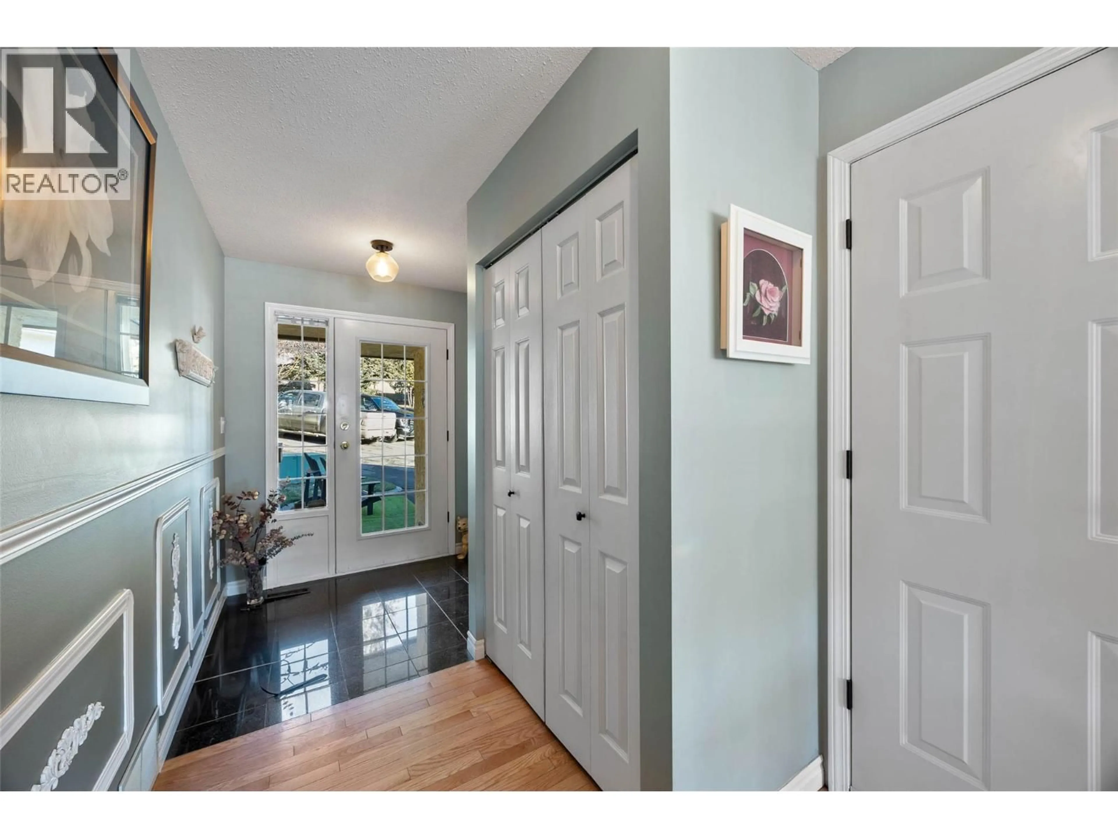 Indoor entryway for 44 - 1750 PACIFIC WAY, Kamloops British Columbia V2E2K8