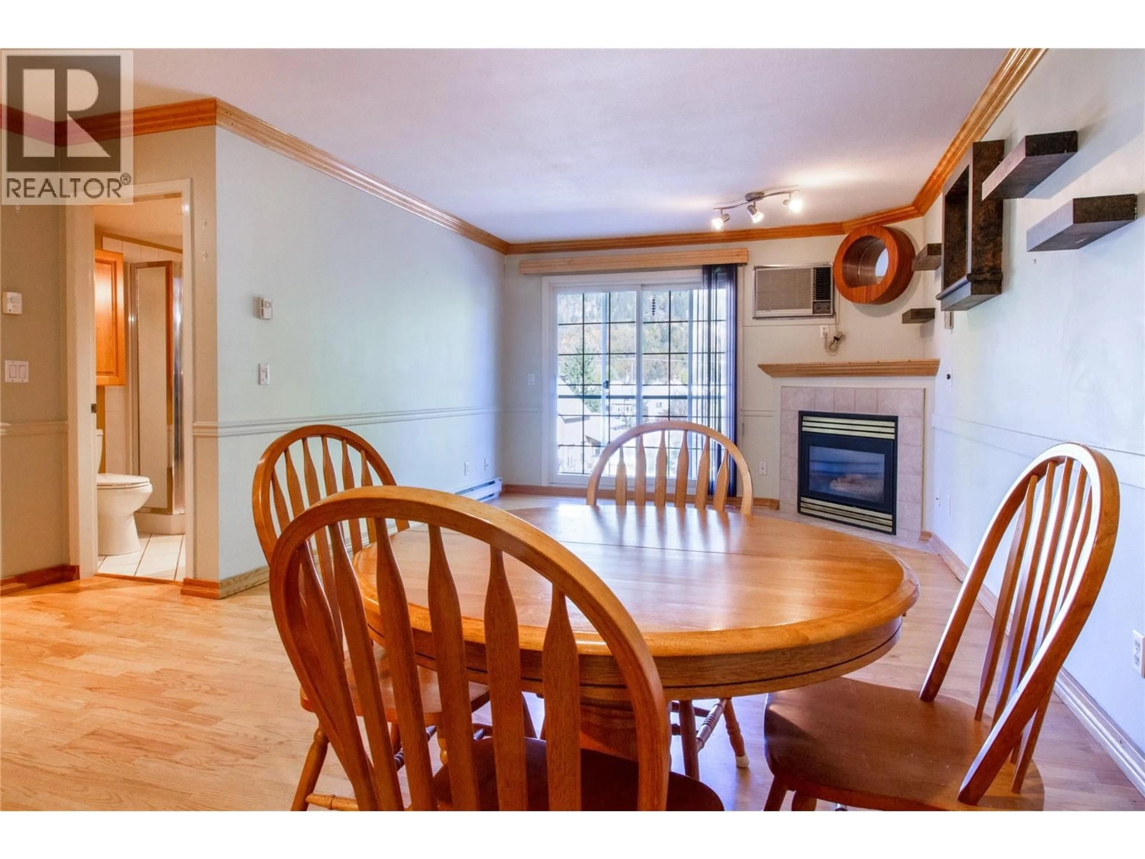 Dining room, wood/laminate floor for 309 - 311 SIXTH STREET, Revelstoke British Columbia V0E2S0