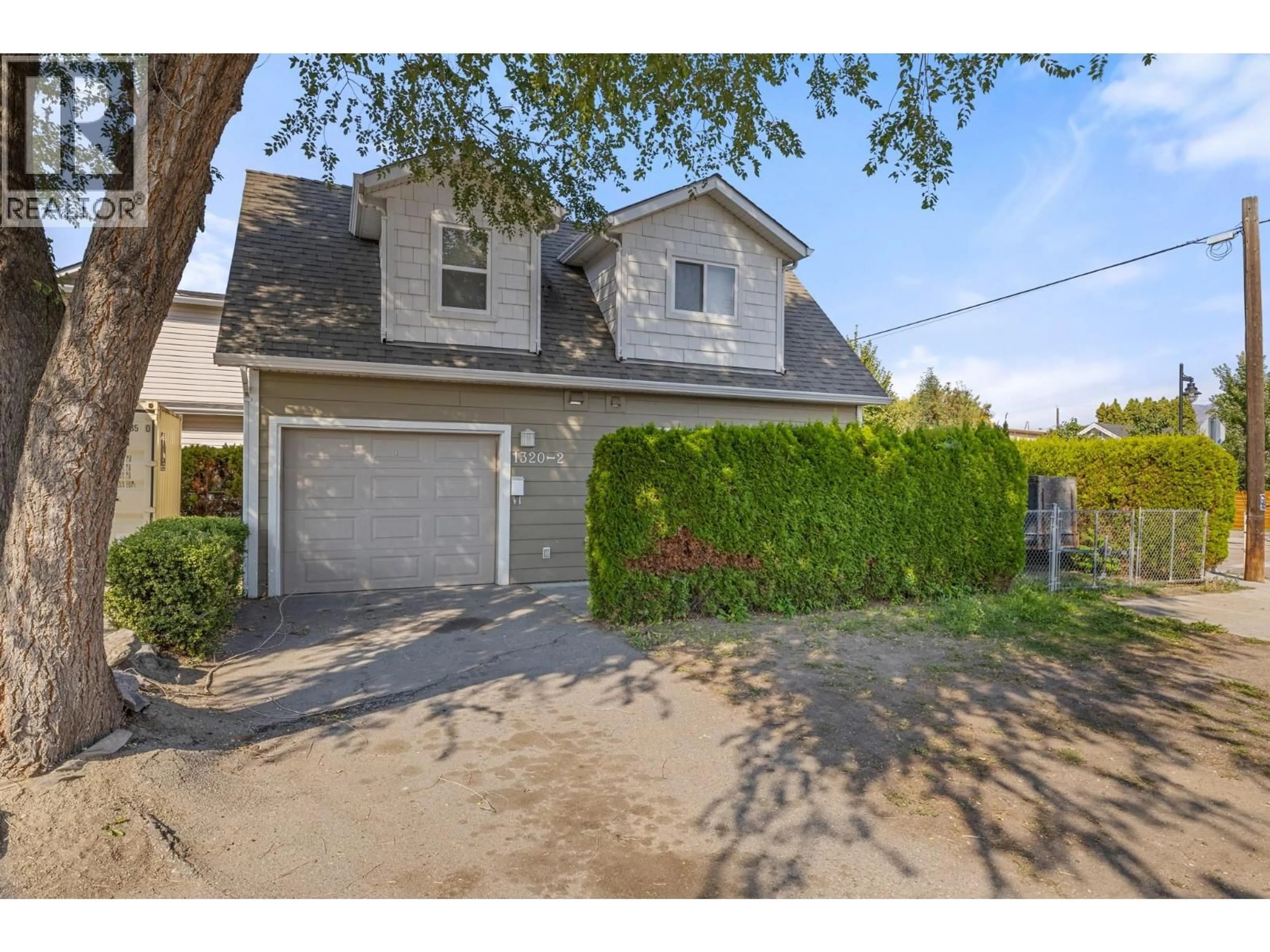 Unknown for 1320 GRAHAM STREET, Kelowna British Columbia V1Y9X7