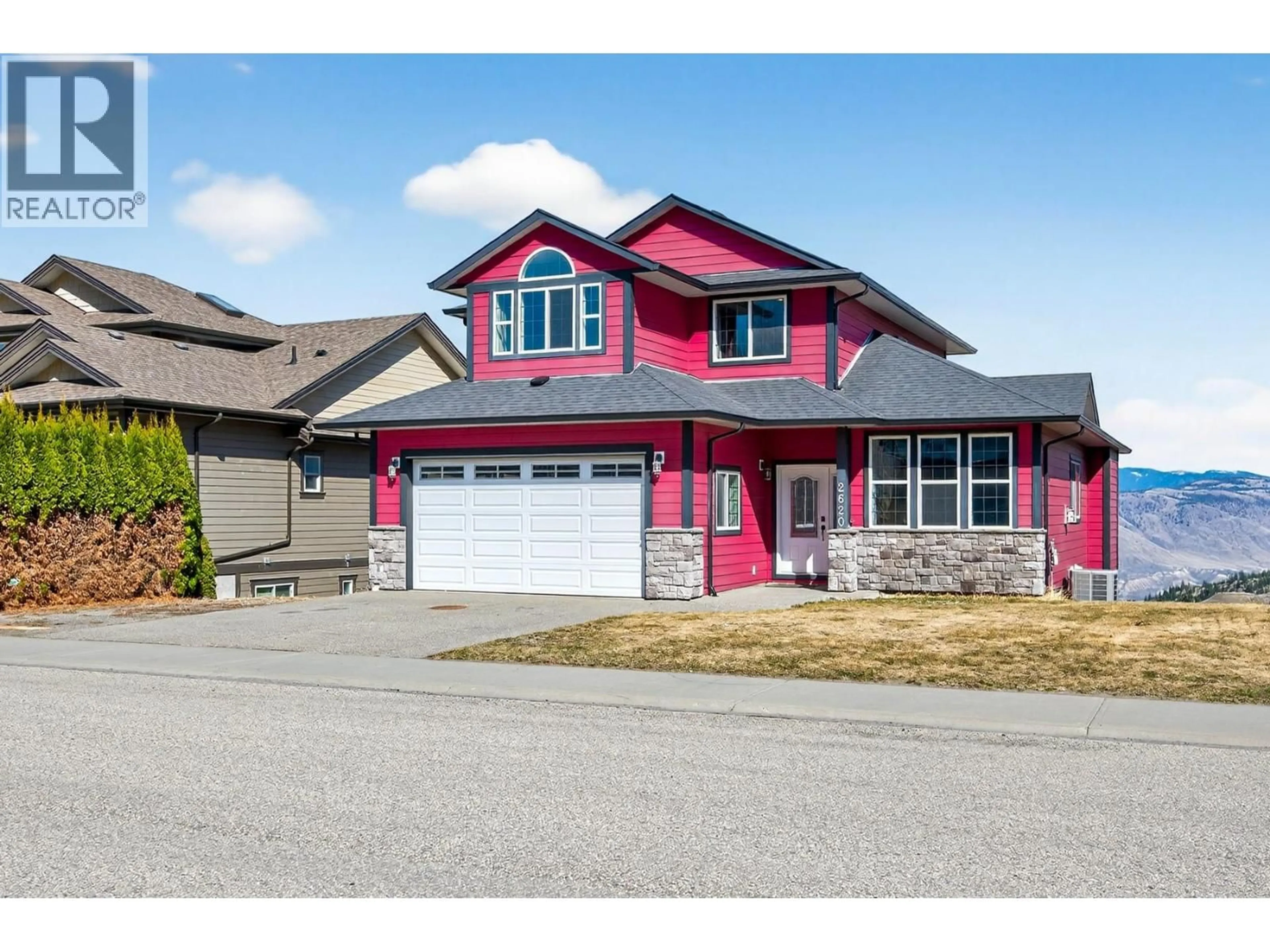 Home with vinyl exterior material, street for 2620 TELFORD DRIVE, Kamloops British Columbia V1S0A3