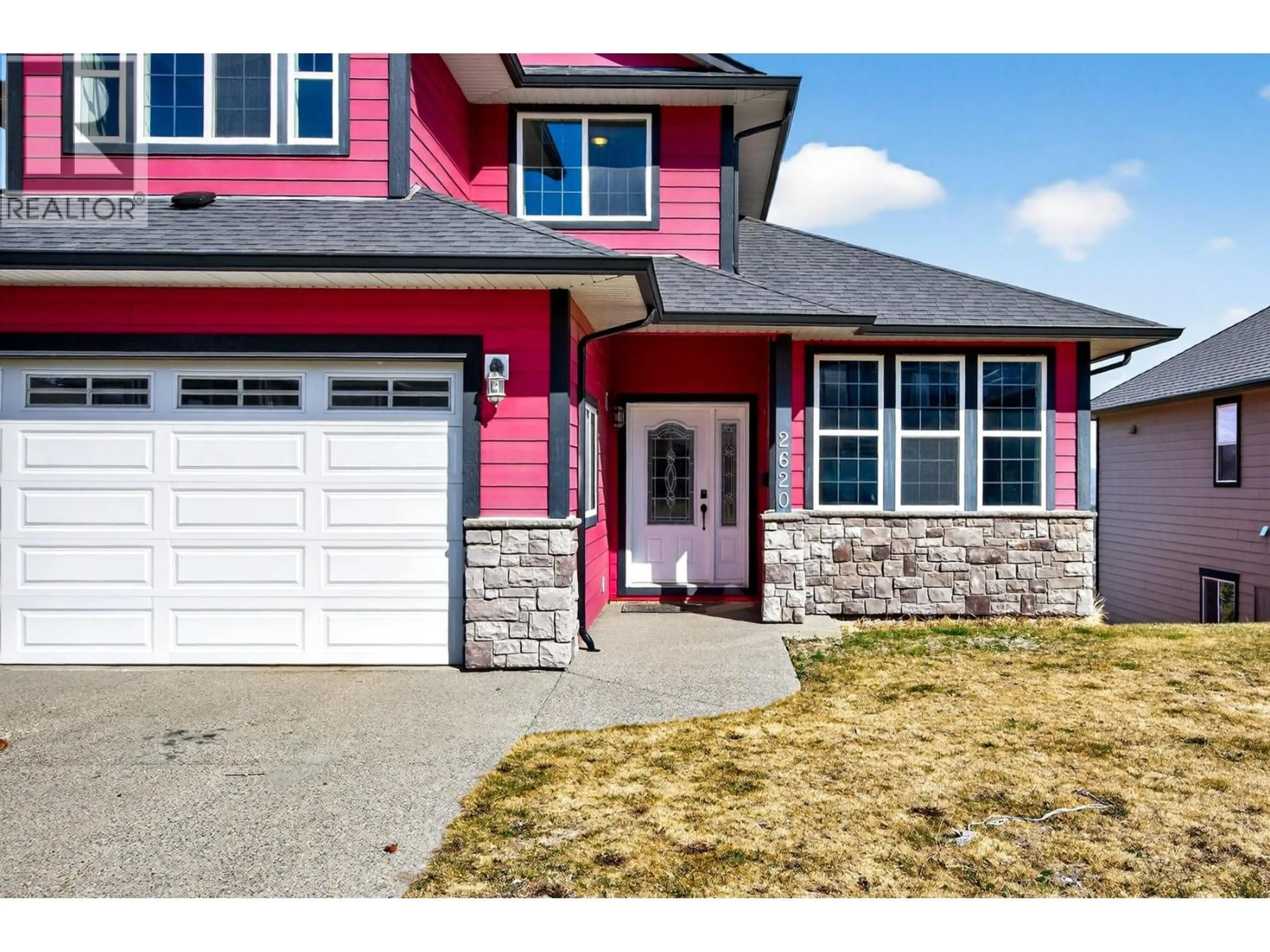 Home with vinyl exterior material, street for 2620 TELFORD DRIVE, Kamloops British Columbia V1S0A3