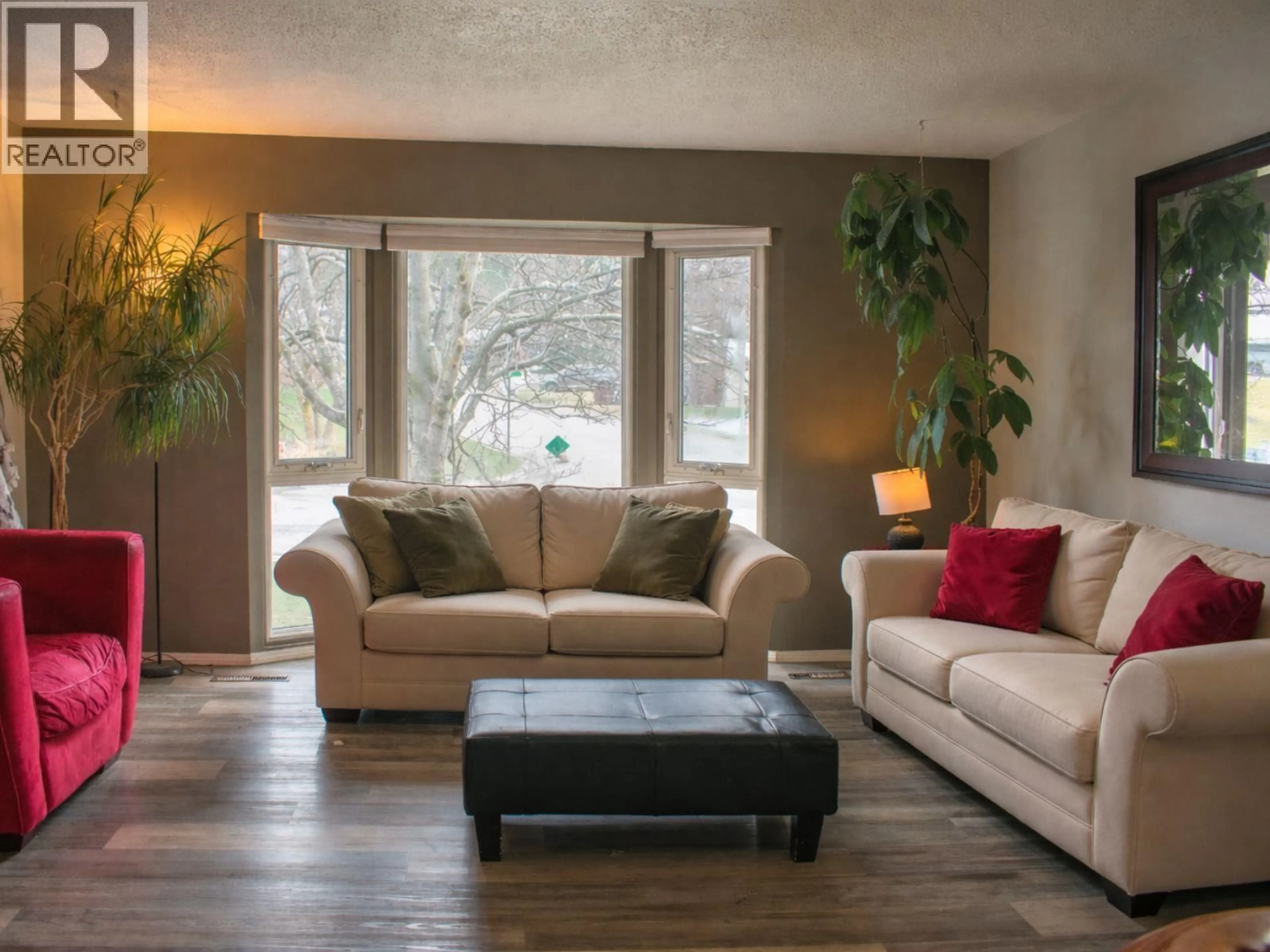 Living room with furniture, unknown for 11 RIDGEMONT DRIVE, Fernie British Columbia V0B1M2