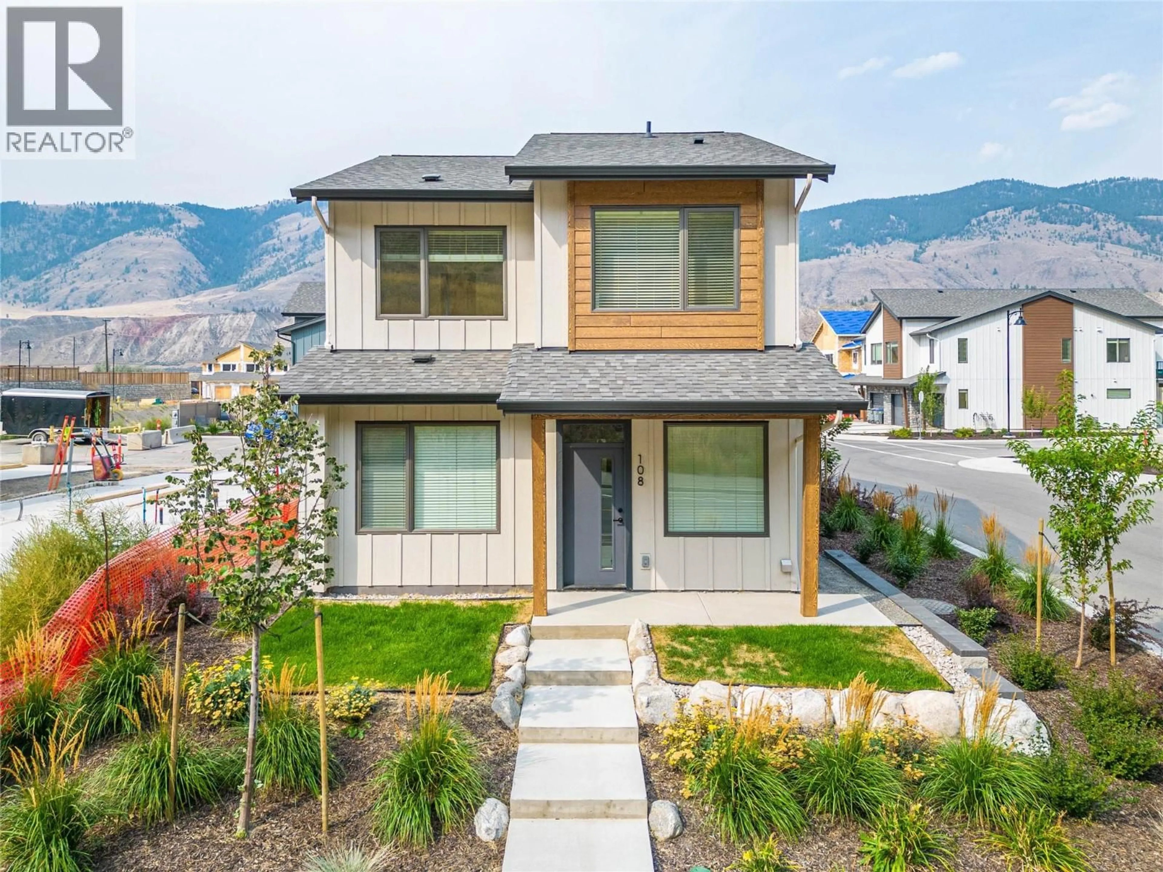 Home with vinyl exterior material, mountain view for 108 - 3580 VALLEYVIEW DRIVE, Kamloops British Columbia V2C0H5