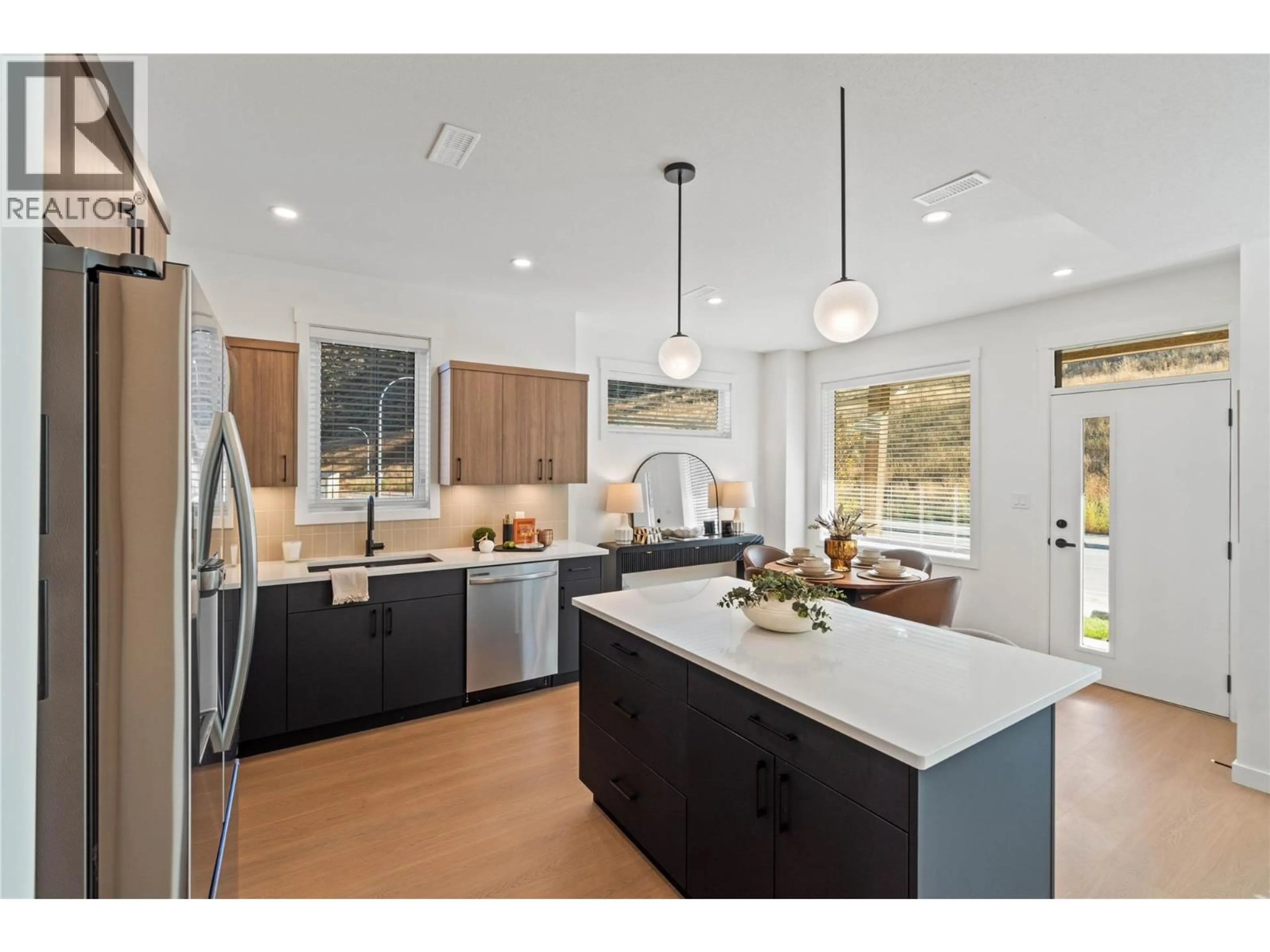 Open concept kitchen, unknown for 108 - 3580 VALLEYVIEW DRIVE, Kamloops British Columbia V2C0H5