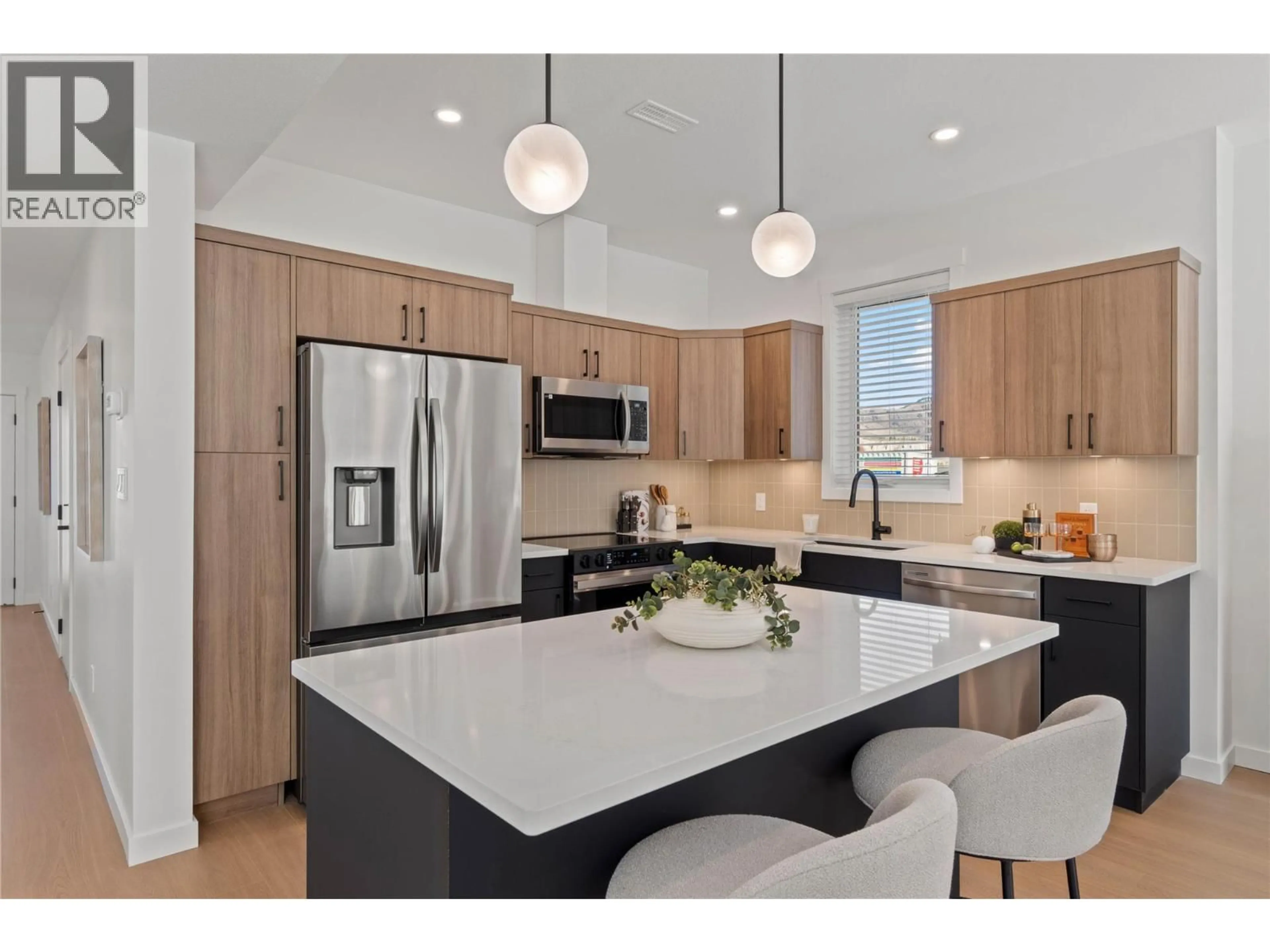 Open concept kitchen, unknown for 108 - 3580 VALLEYVIEW DRIVE, Kamloops British Columbia V2C0H5