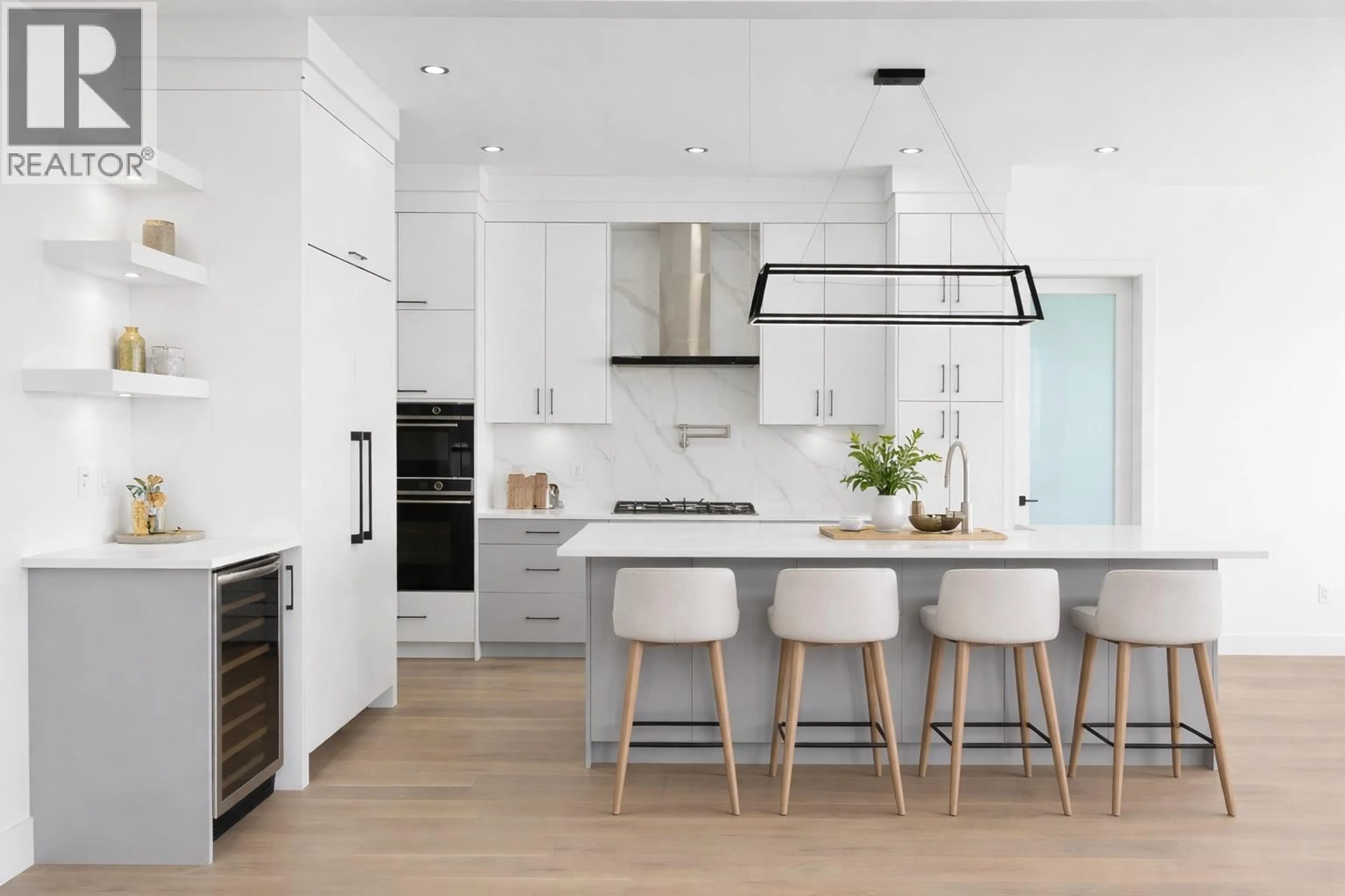 Contemporary kitchen, unknown for 2163 KENTUCKY CRESCENT, Kelowna British Columbia V1P0A2