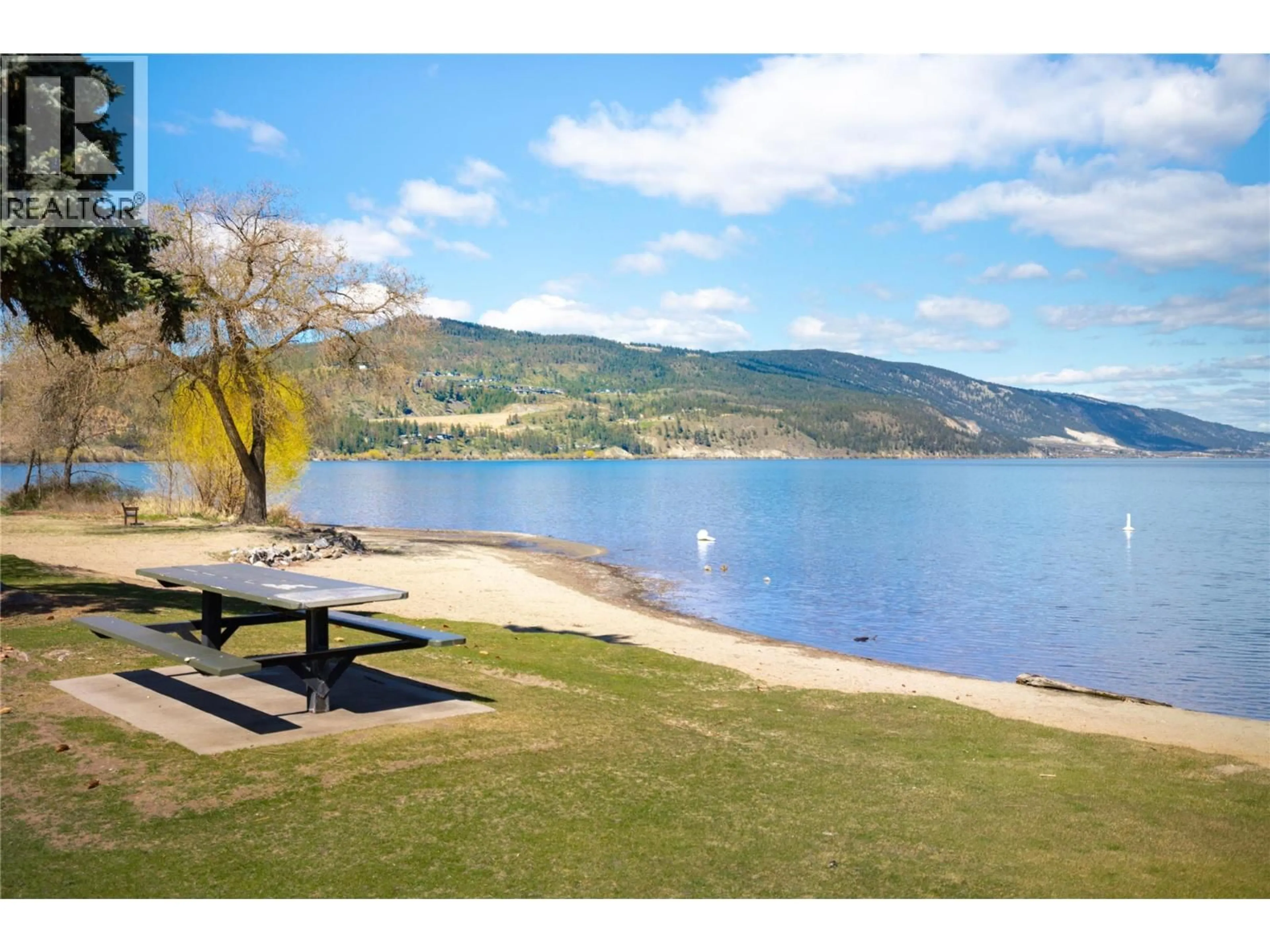 Unknown for 109 - 3570 WOODSDALE ROAD, Lake Country British Columbia V4V1Y9