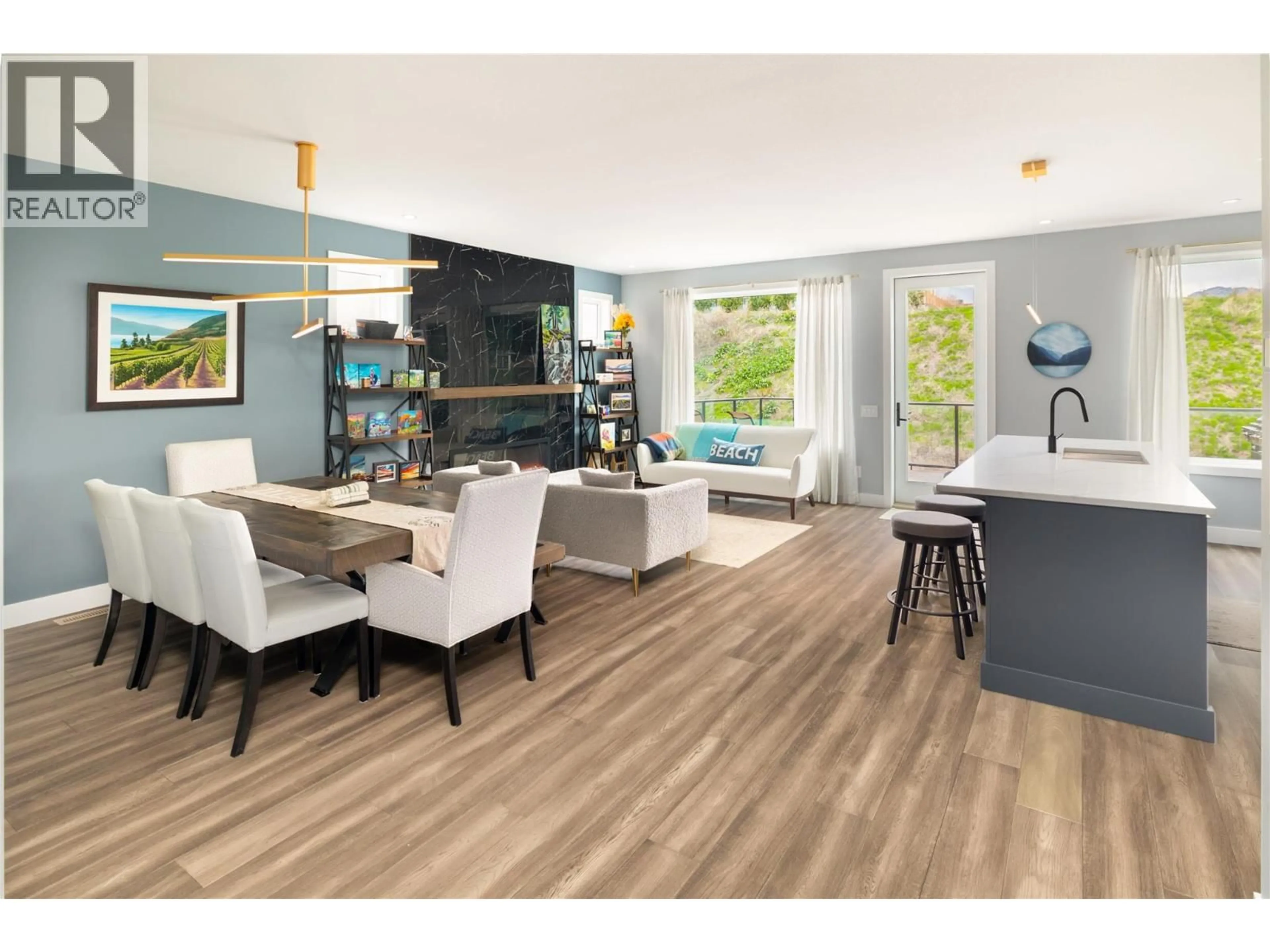 Open concept kitchen, wood/laminate floor for 1876 VIEWPOINT CRESCENT, Kelowna British Columbia V1Z4E1