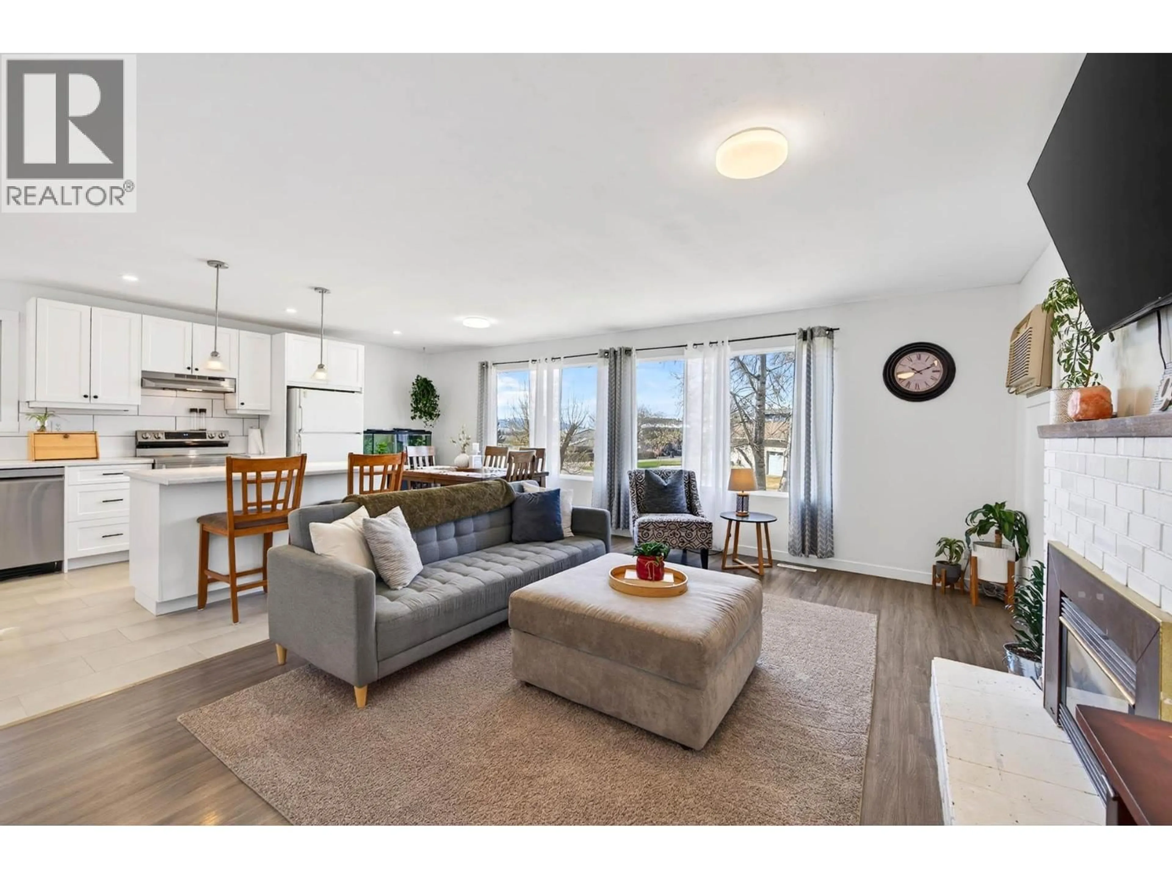 Living room with furniture, unknown for 15 GALENA AVENUE, Logan Lake British Columbia V0K1W0