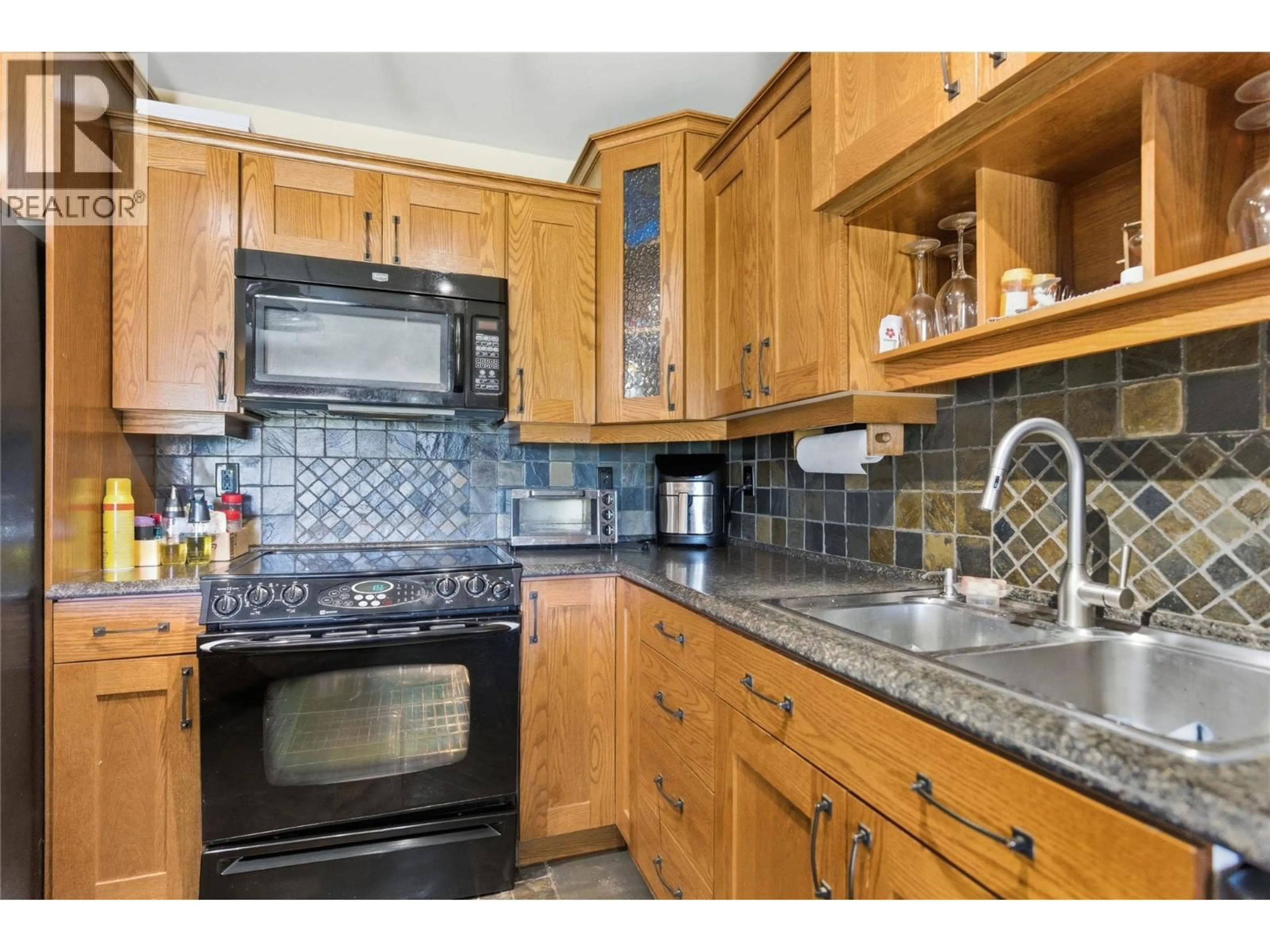 Standard kitchen, ceramic/tile floor for 28 - 460 DALGLEISH DRIVE, Kamloops British Columbia V2C5W7