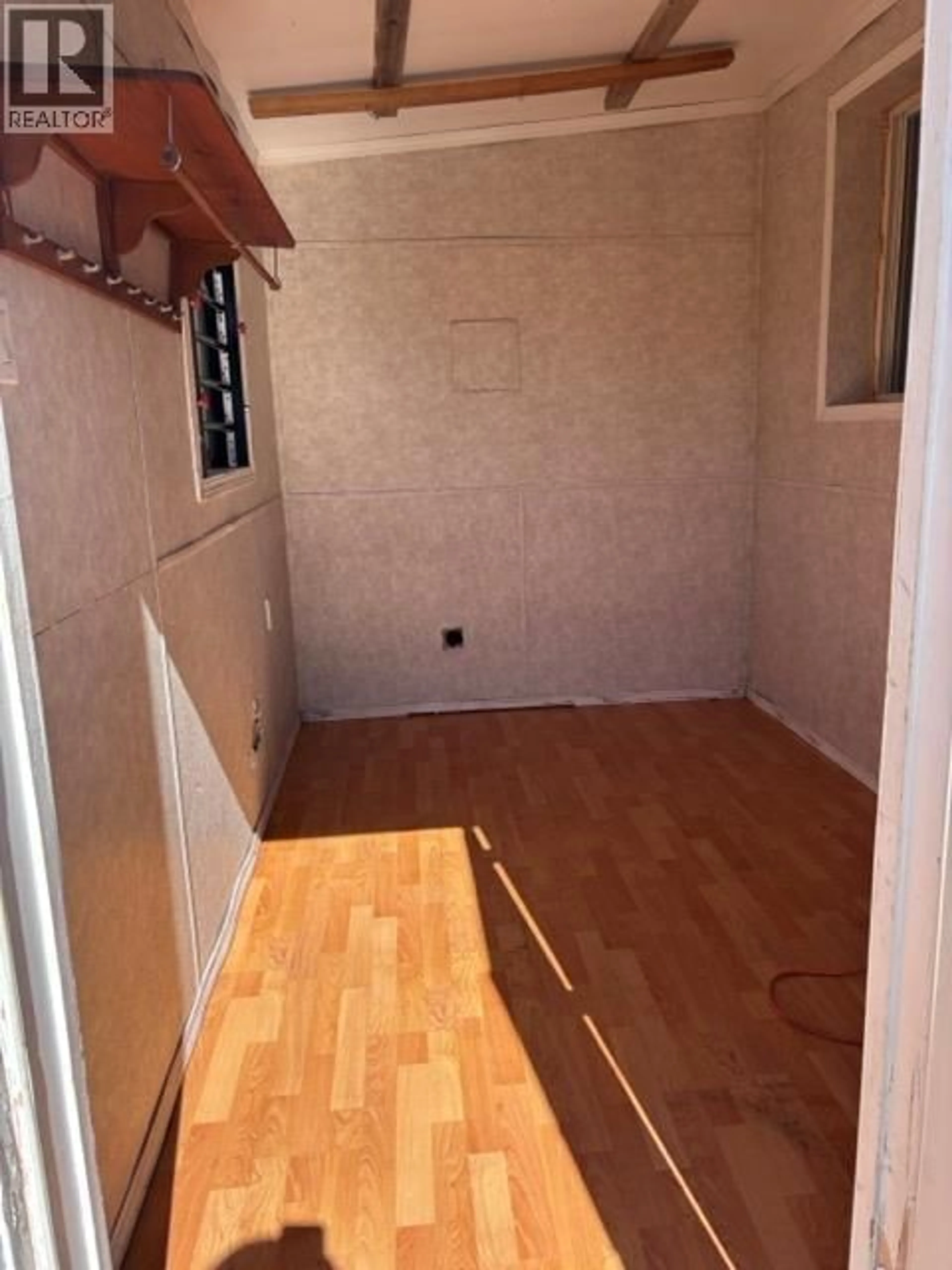 A pic of a room for 11 - 1620 CARIBOO HIGHWAY, Clinton British Columbia V0K1K0