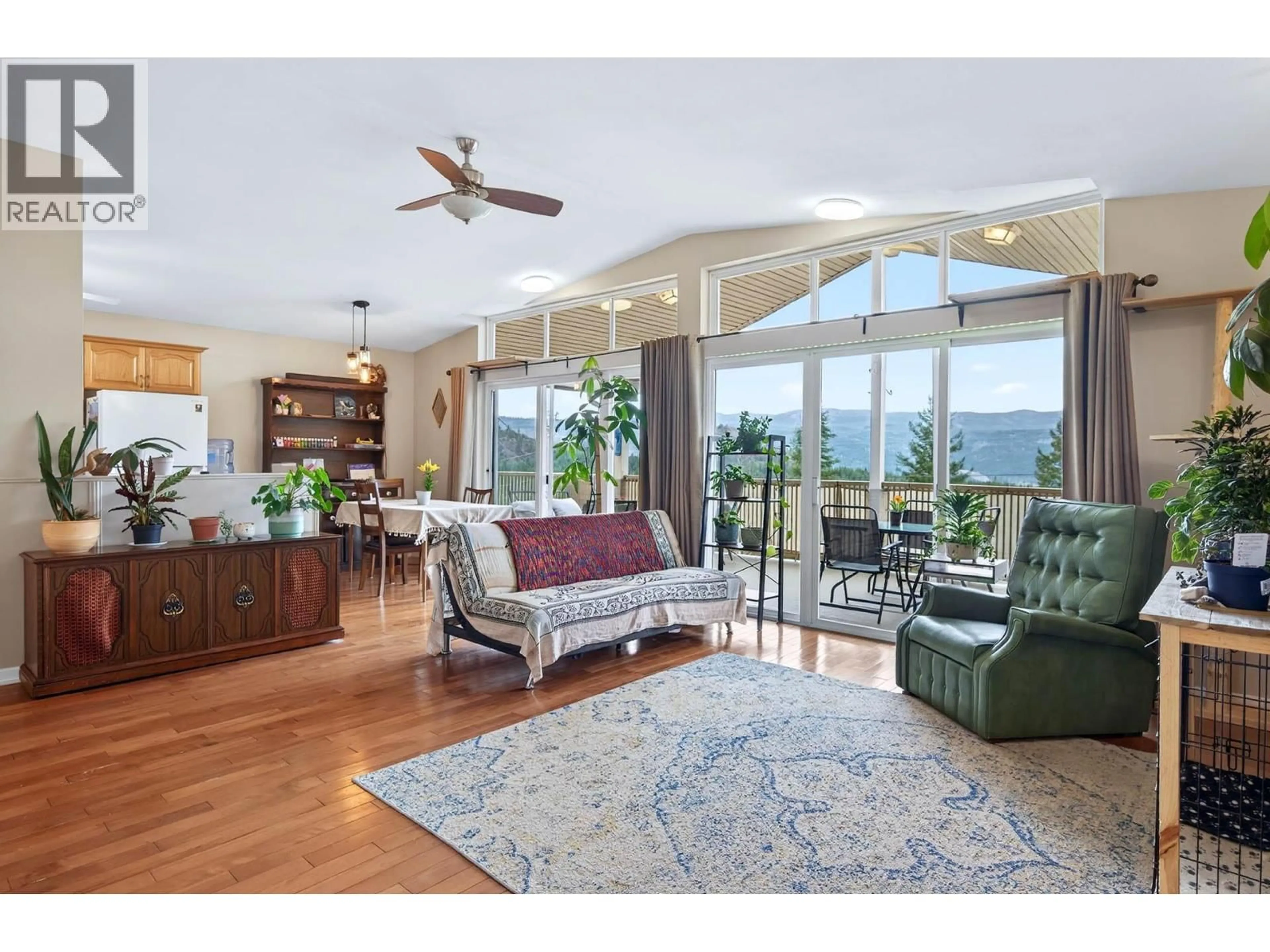 Living room with furniture, unknown for 1008 VISTA POINT ROAD, Barriere British Columbia V0E1E1
