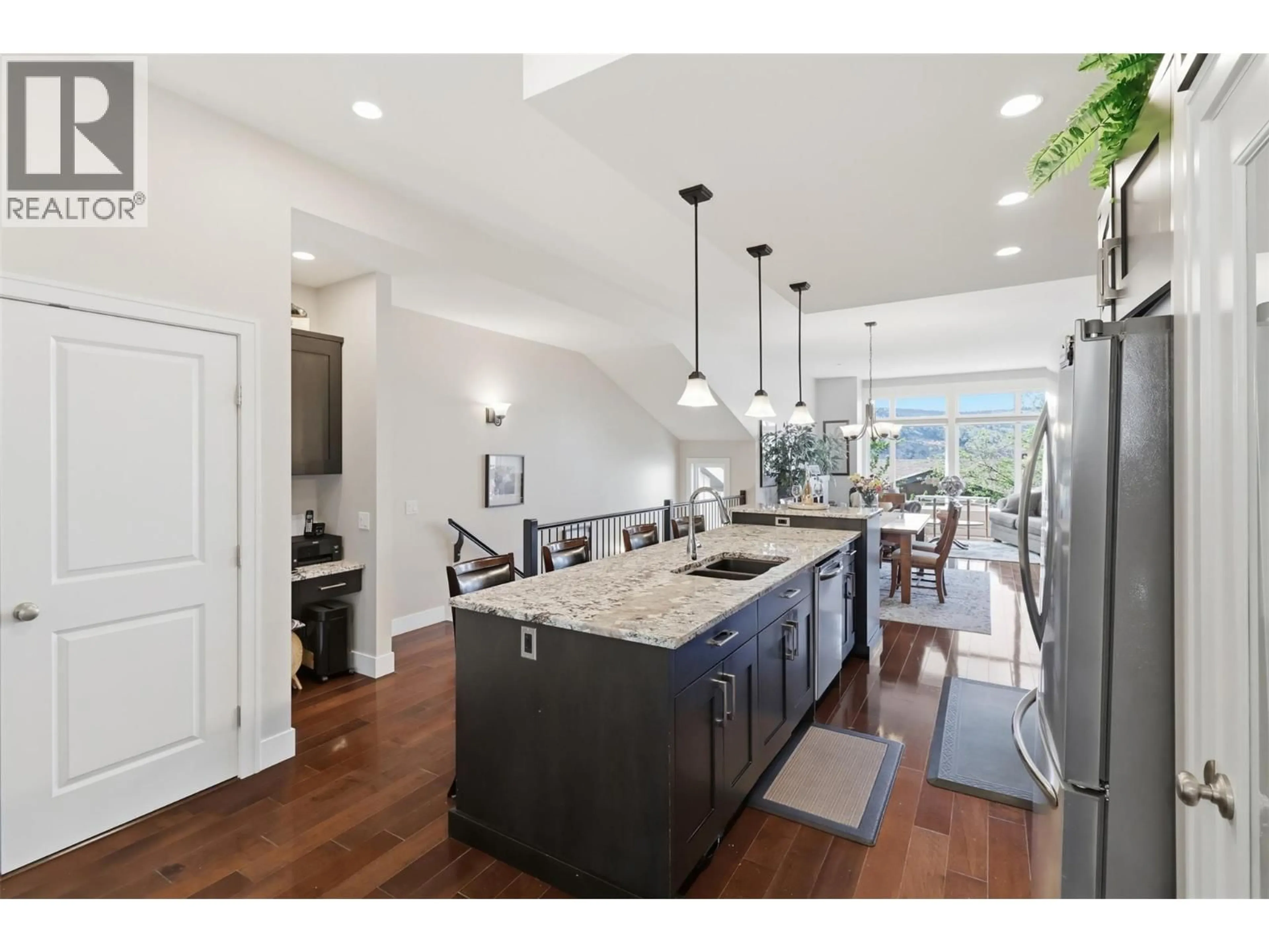 Open concept kitchen, unknown for 1530 GOLF RIDGE DRIVE, Kamloops British Columbia V2H0A5