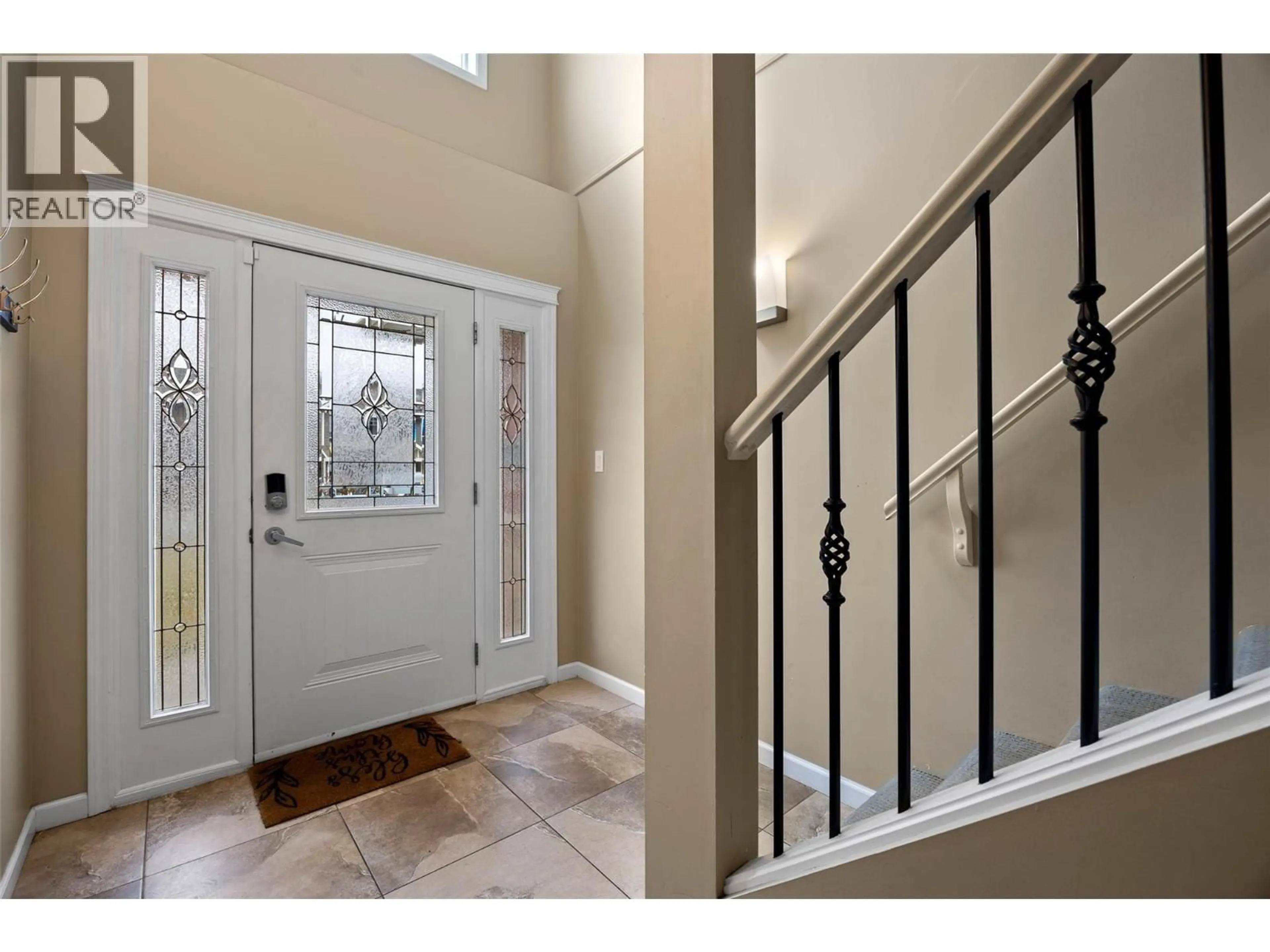 Indoor entryway for 2656 BRIARWOOD AVENUE, Kamloops British Columbia V2B0E2