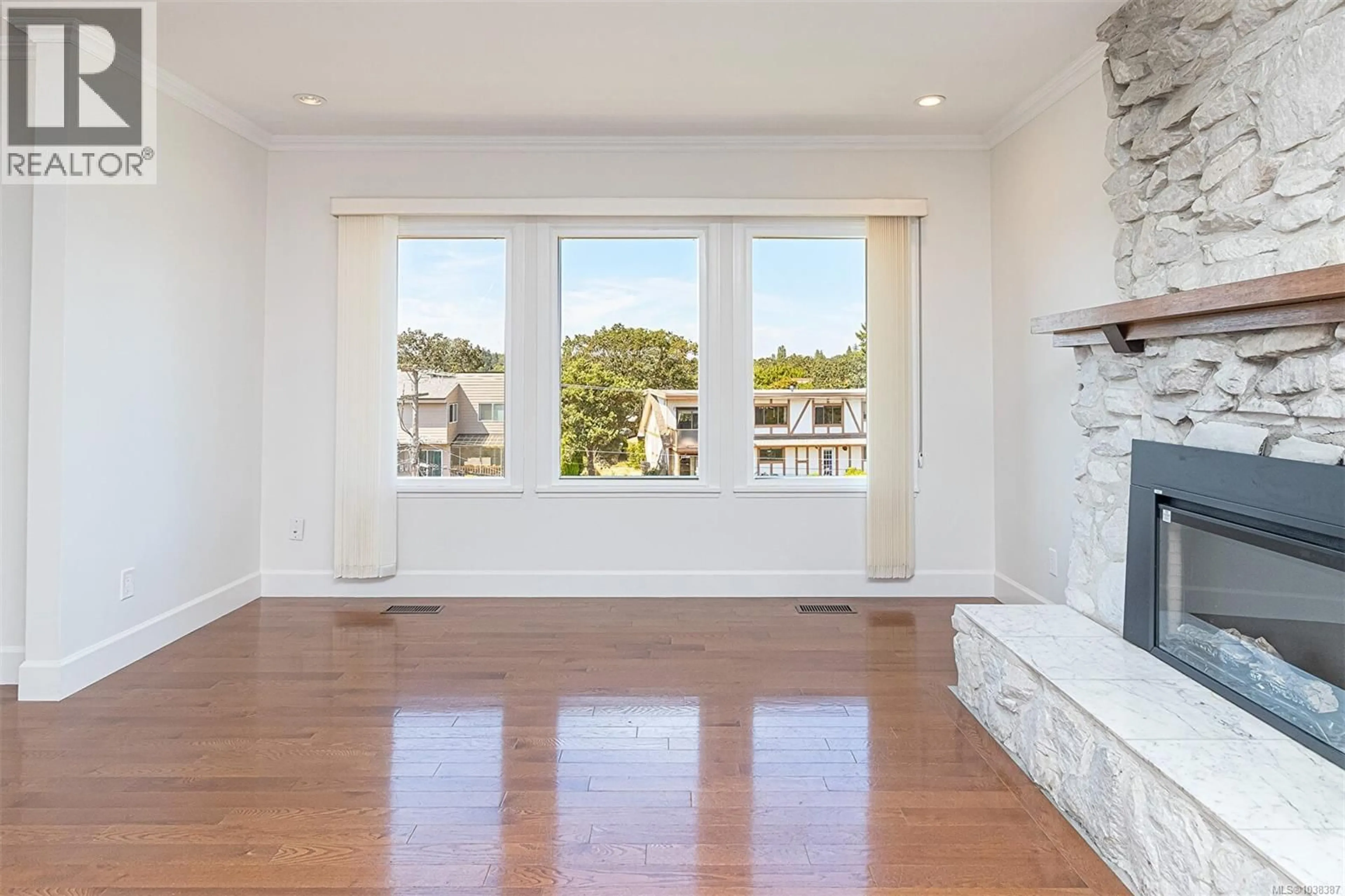 A pic of a room for 1408 TOVIDO LANE, Victoria British Columbia V8T2S9