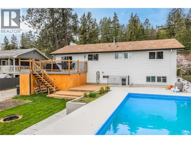 3281 MCIVER ROAD, West Kelowna 2