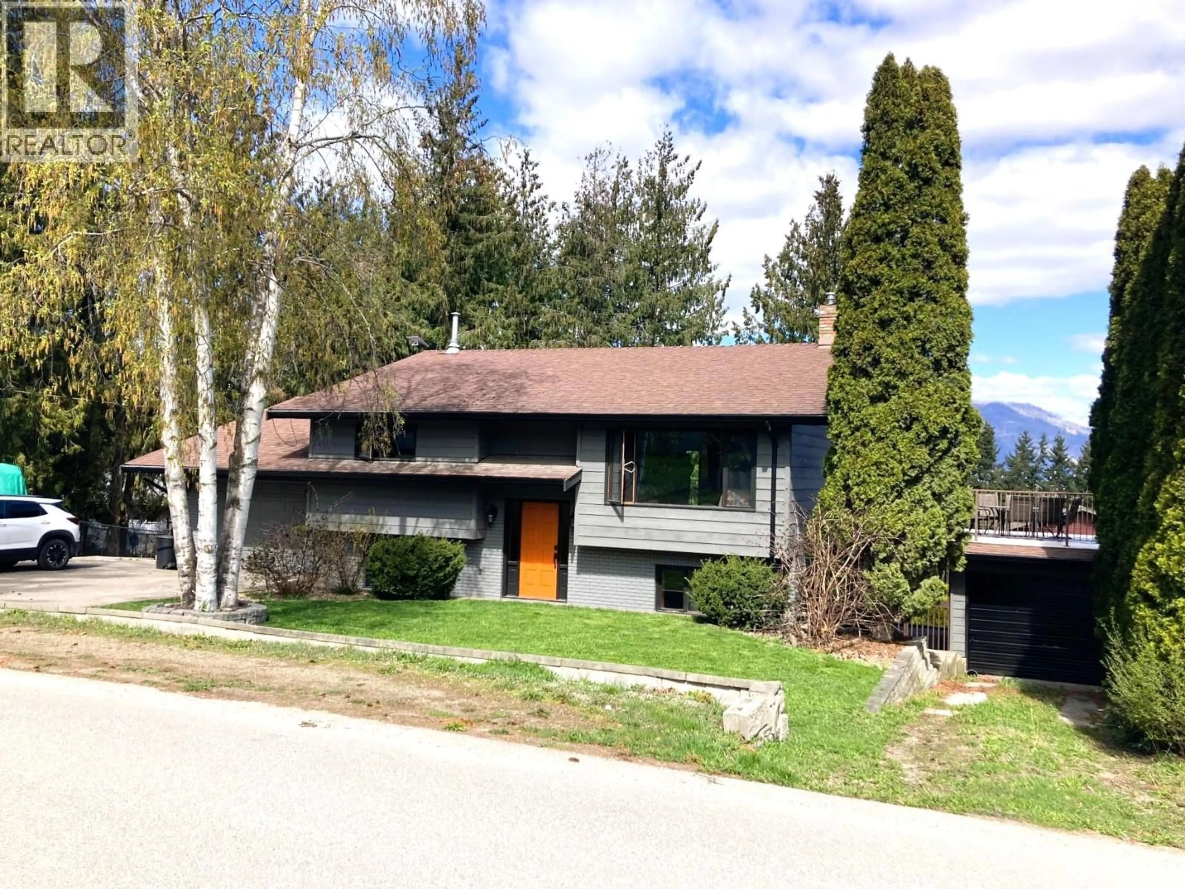 Home with vinyl exterior material, mountain view for 1221 DUNKIRK ROAD, Sorrento British Columbia V0E2W0