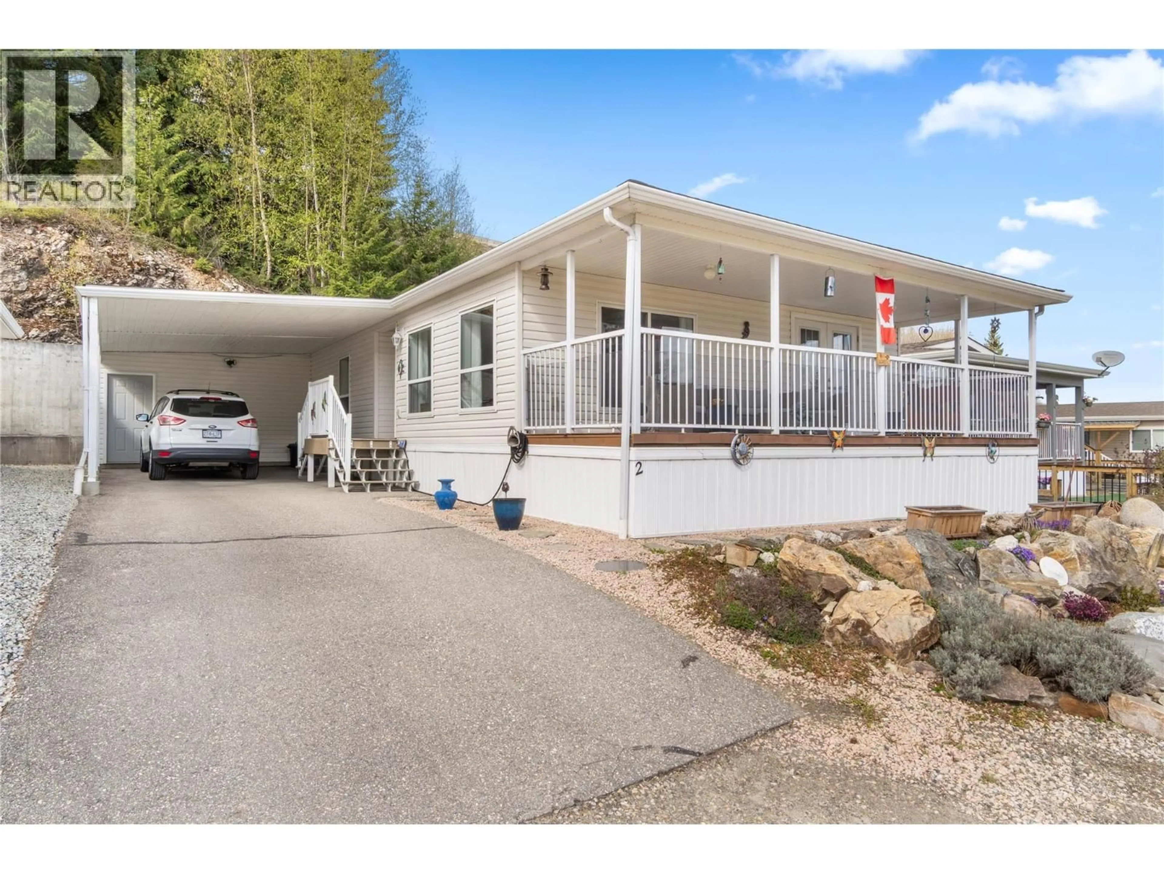 Home with vinyl exterior material, unknown for 2 - 1885 TAPPEN NOTCH HILL ROAD, Tappen British Columbia V0E2X3