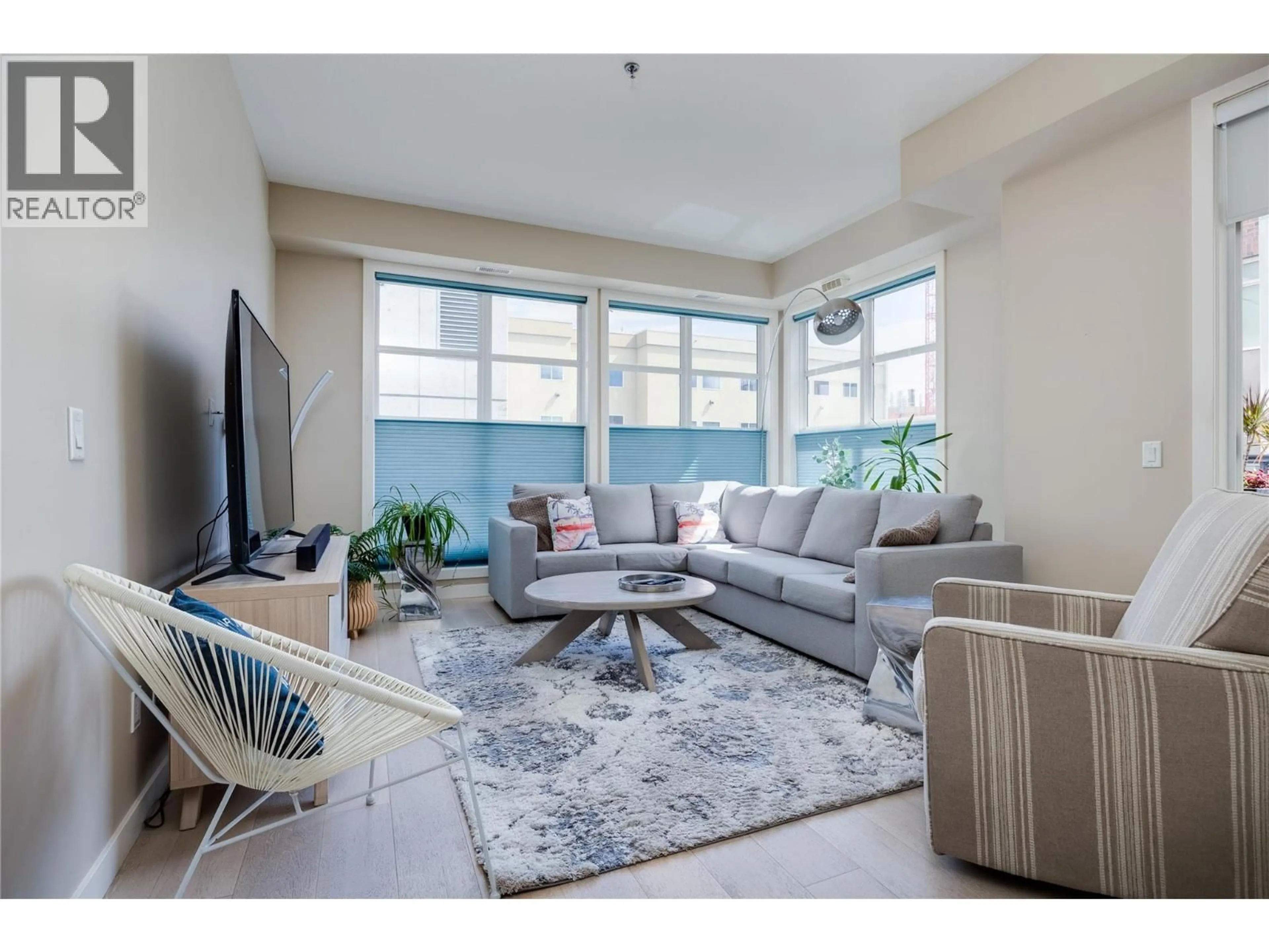 Living room with furniture, unknown for 107 - 1331 ELLIS STREET, Kelowna British Columbia V1Y1Z9