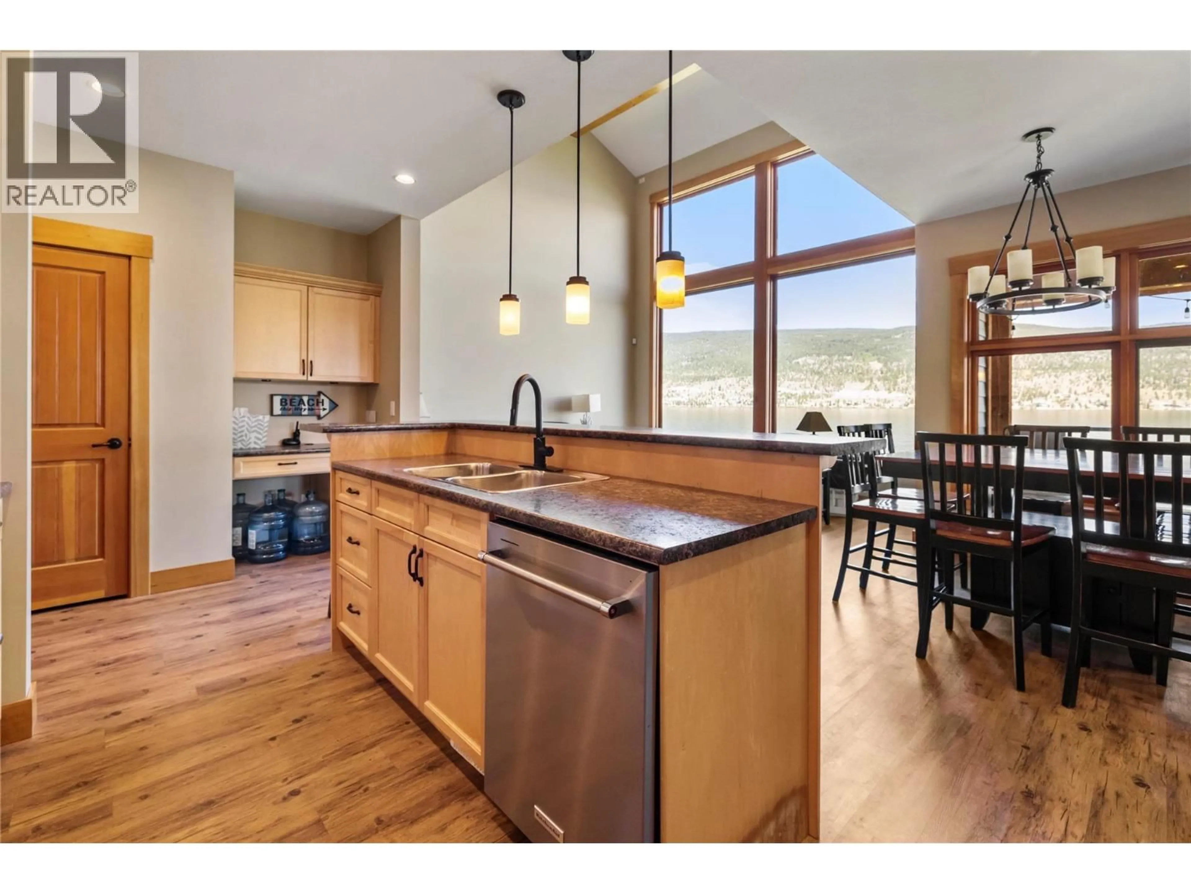 Open concept kitchen, unknown for 6969 OLD NICOLA TRAIL, Merritt British Columbia V0E2R0