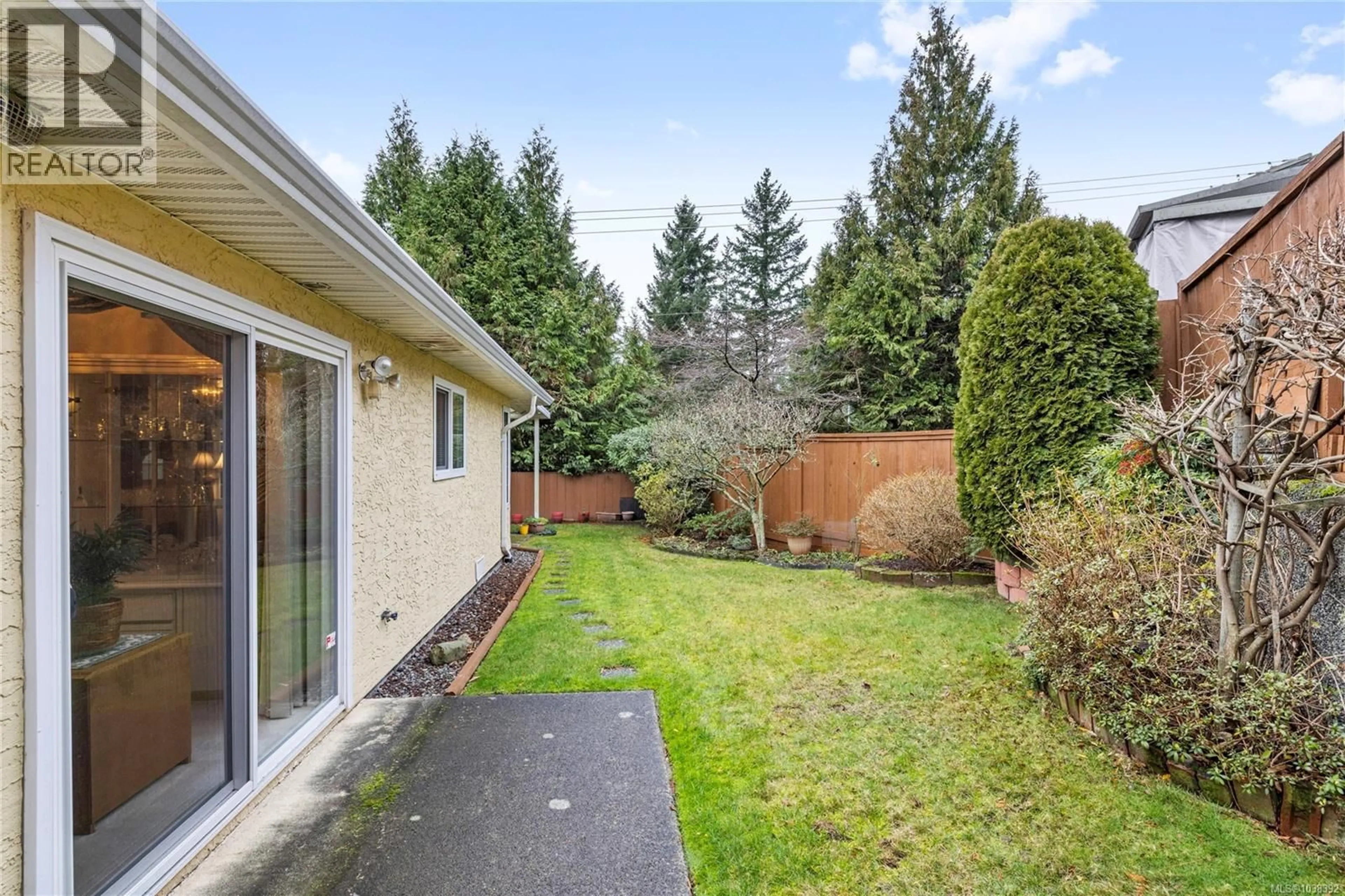 Patio, unknown for 2 - 4752 UPLANDS DRIVE, Nanaimo British Columbia V9T5V1