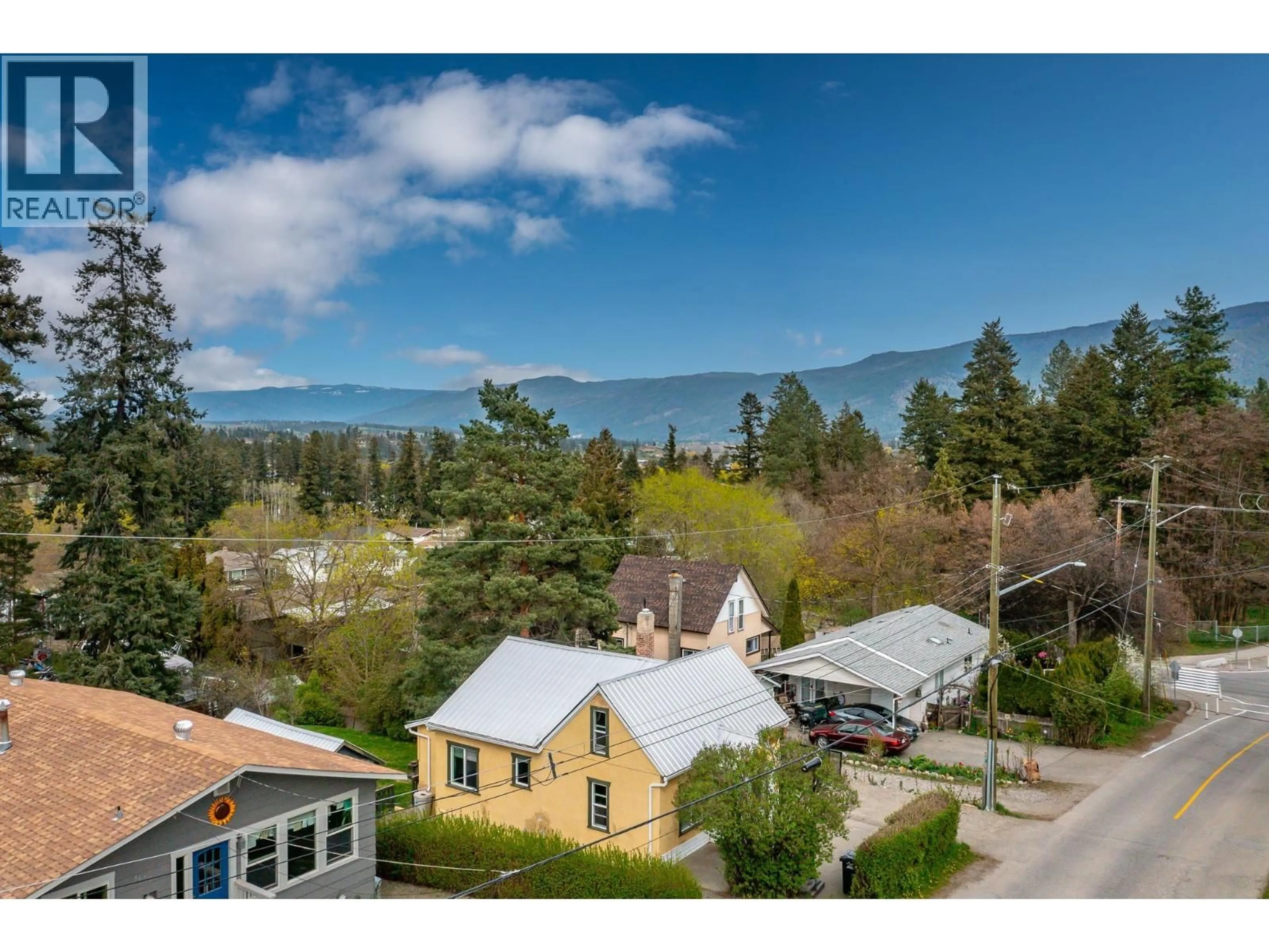 A pic from outside/outdoor area/front of a property/back of a property/a pic from drone, mountain view for 3620 ROSEDALE AVENUE, Armstrong British Columbia V0E1B2
