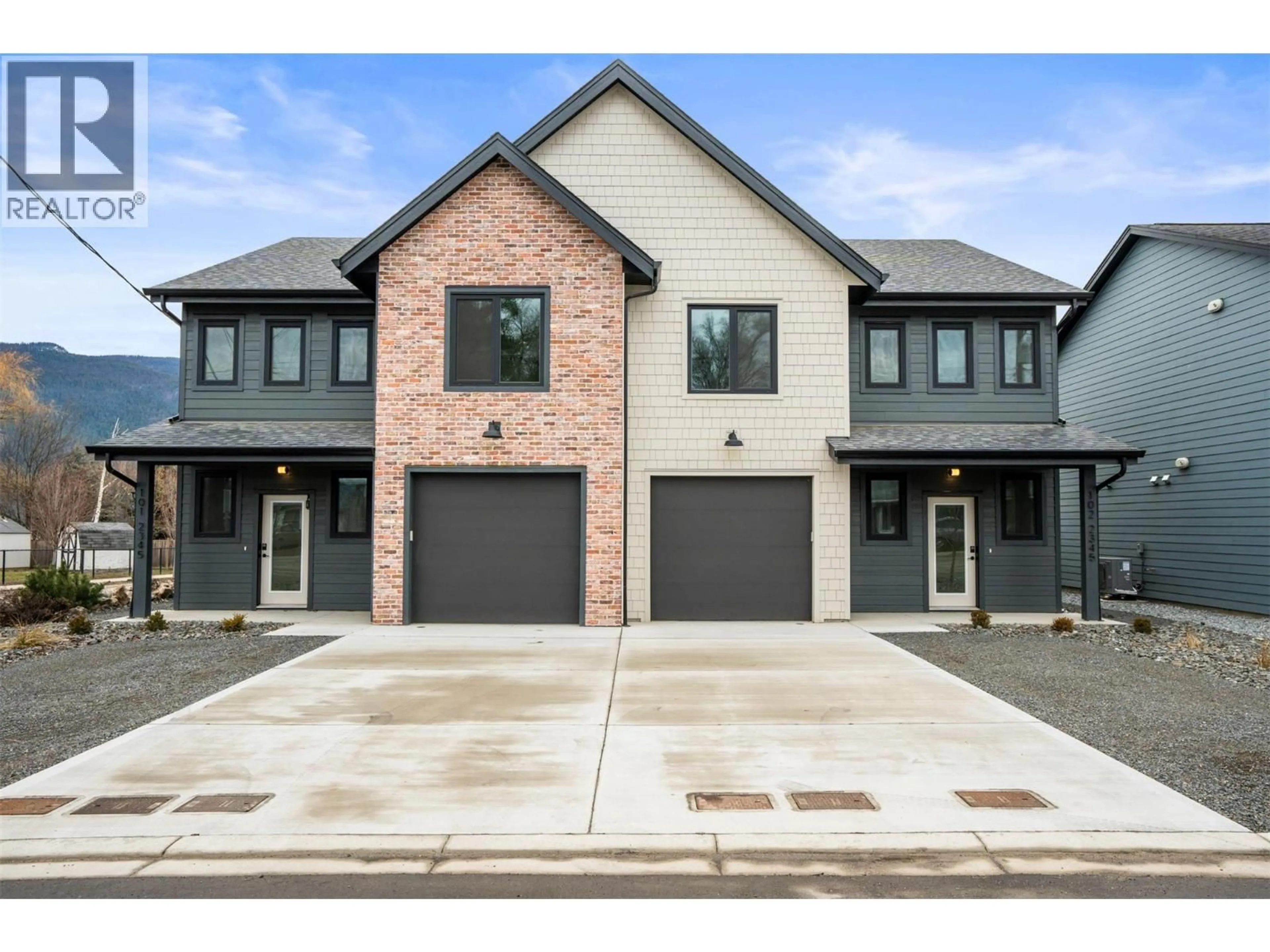 Home with brick exterior material, street for 101 - 2345 PATTERSON AVENUE, Armstrong British Columbia V0E1B0