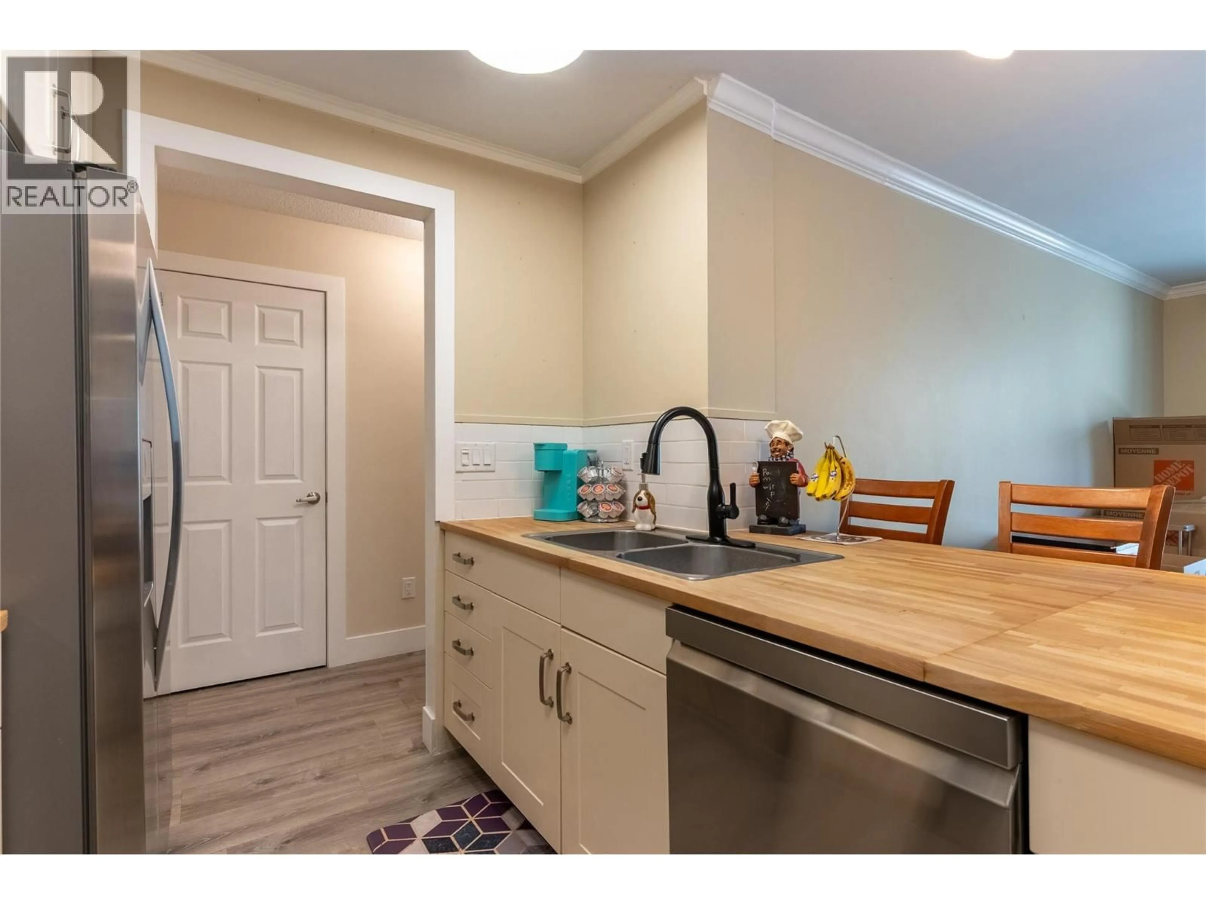 Standard kitchen, wood/laminate floor for 308 - 308 CHARTRAND AVENUE, Logan Lake British Columbia V0K1W0