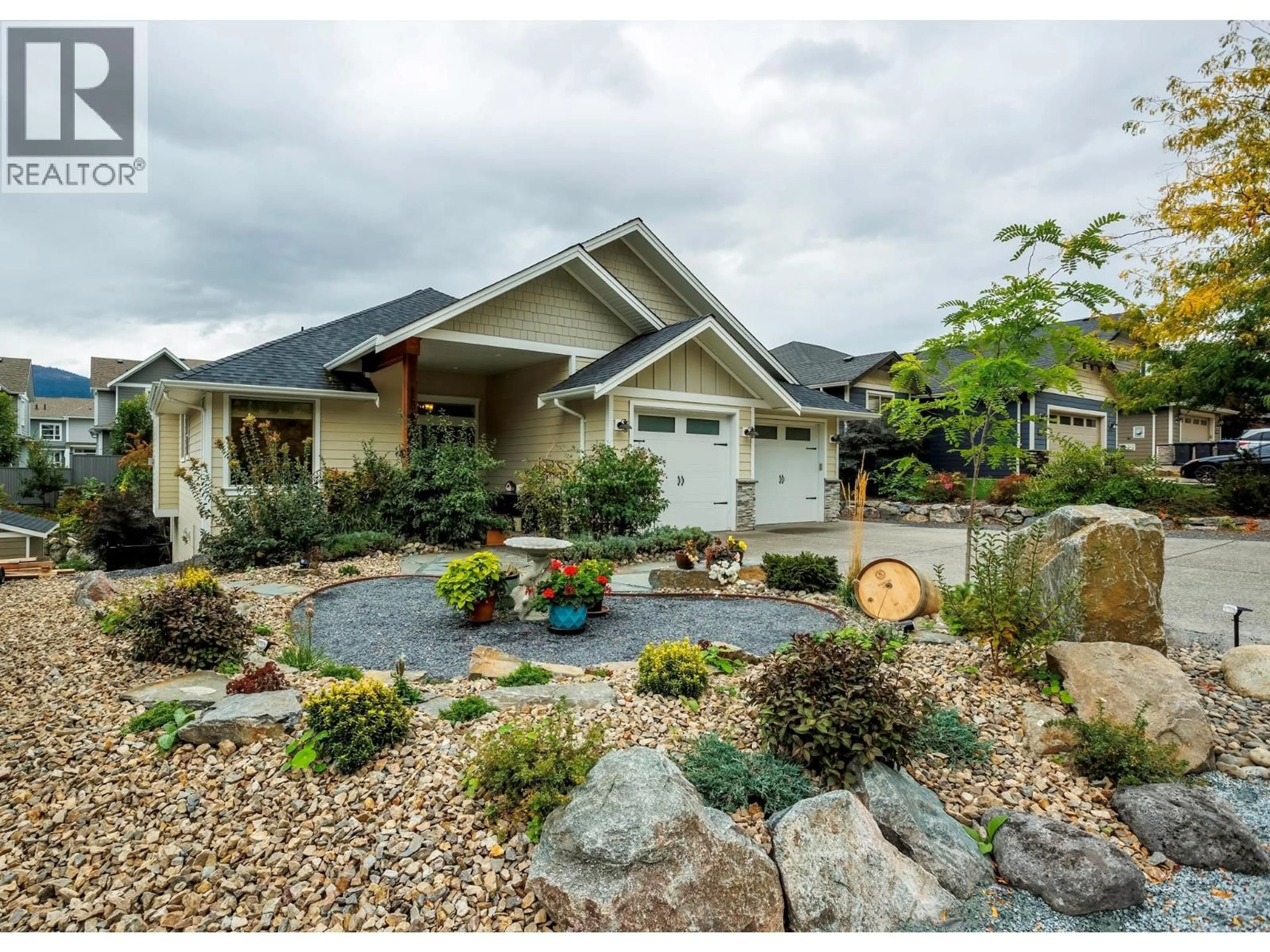 Home with vinyl exterior material, unknown for 13053 SHORELINE DRIVE, Lake Country British Columbia V4V2N8