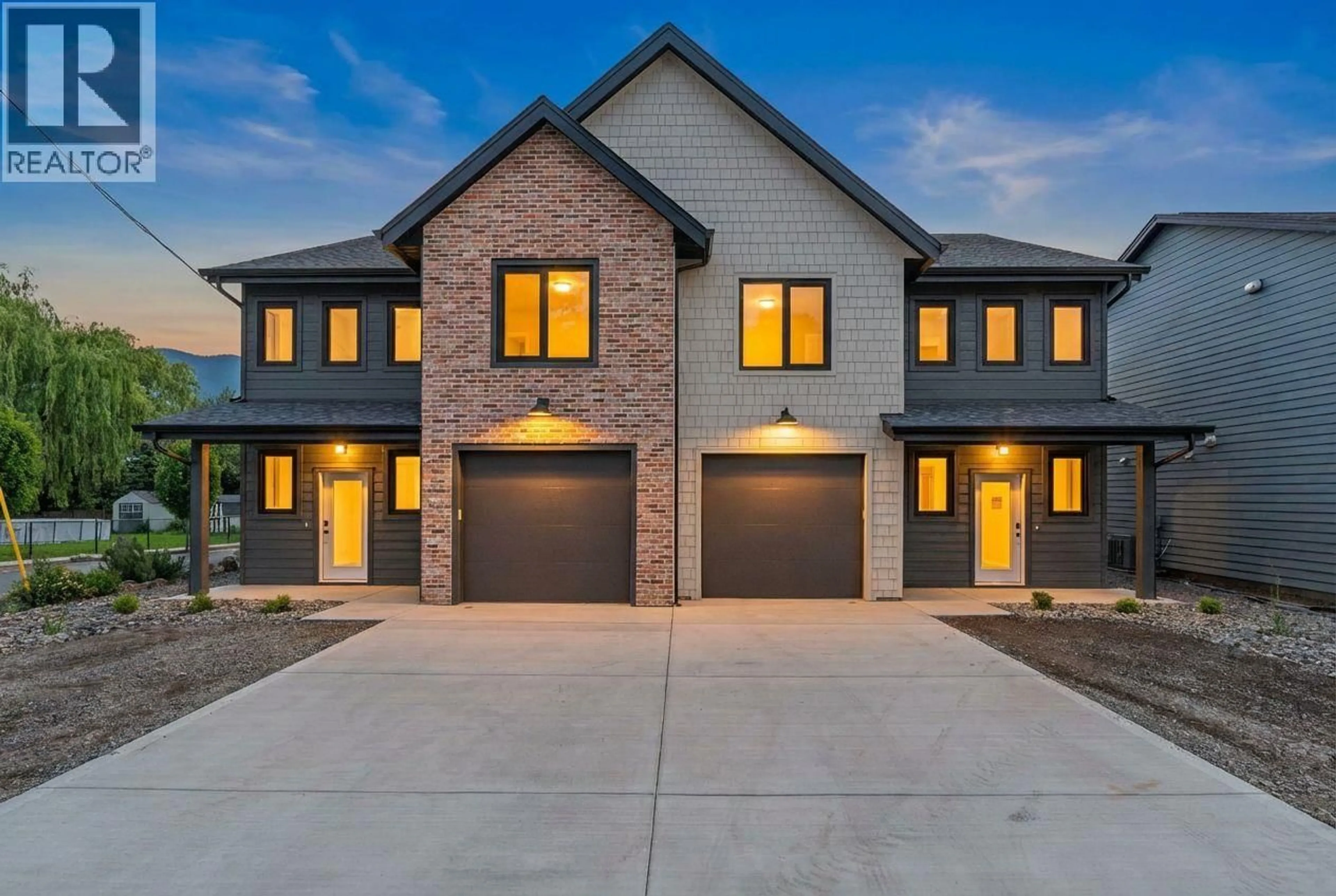 Home with brick exterior material, street for 102 - 2345 PATTERSON AVENUE, Armstrong British Columbia V0E1B0