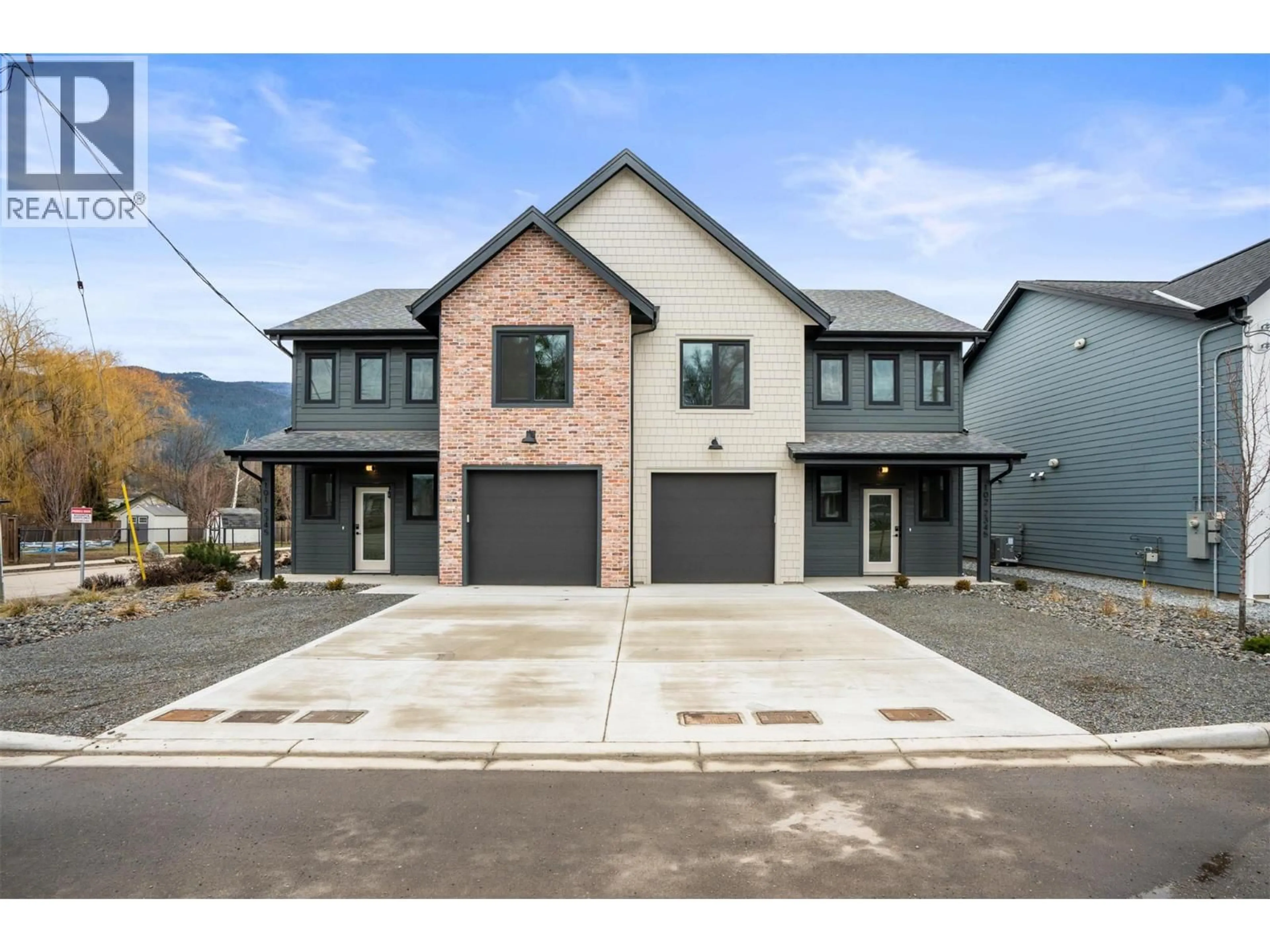 Home with brick exterior material, street for 102 - 2345 PATTERSON AVENUE, Armstrong British Columbia V0E1B0