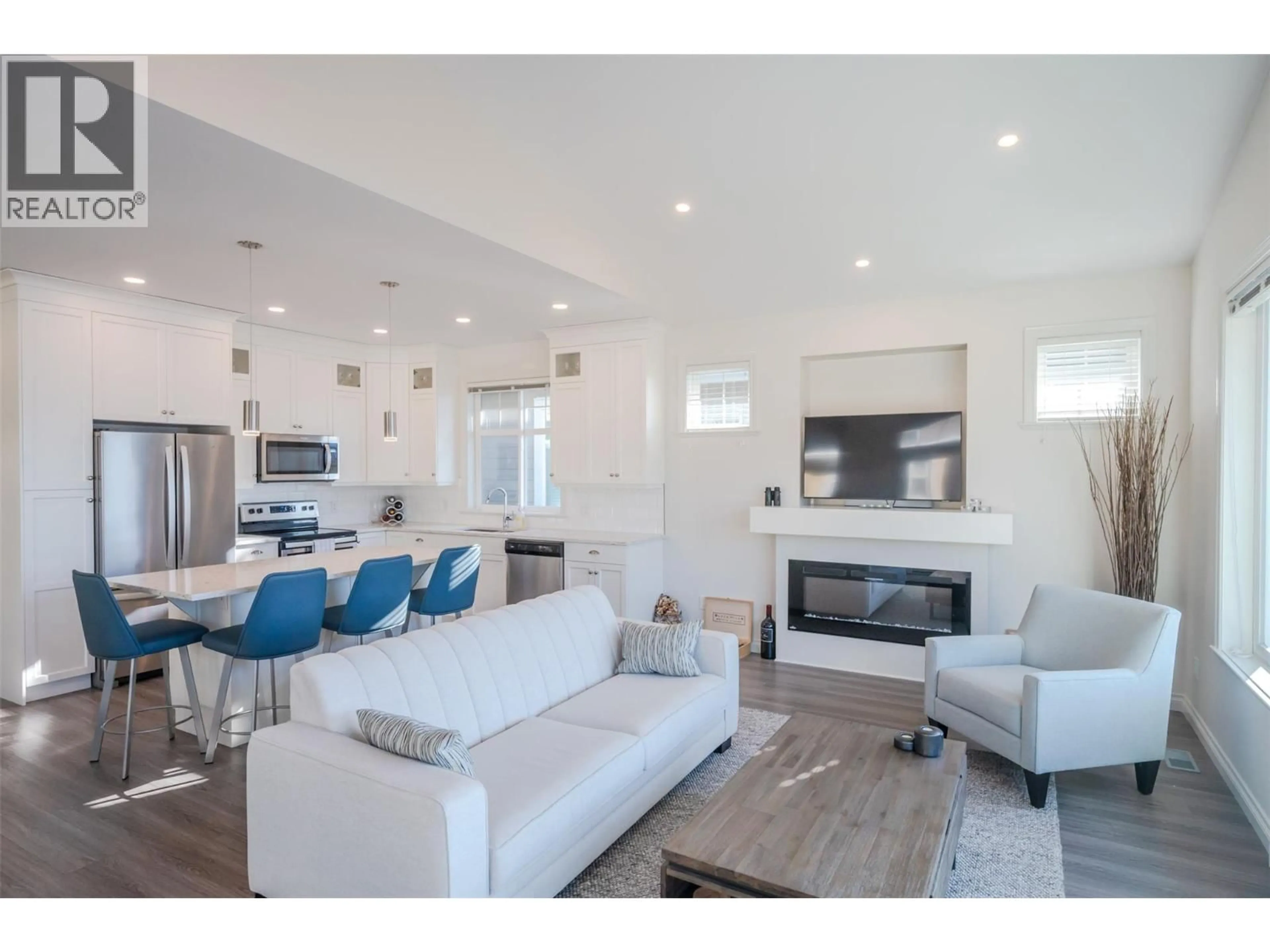 Open concept kitchen, unknown for 163 - 2450 RADIO TOWER ROAD, Oliver British Columbia V0H1T1