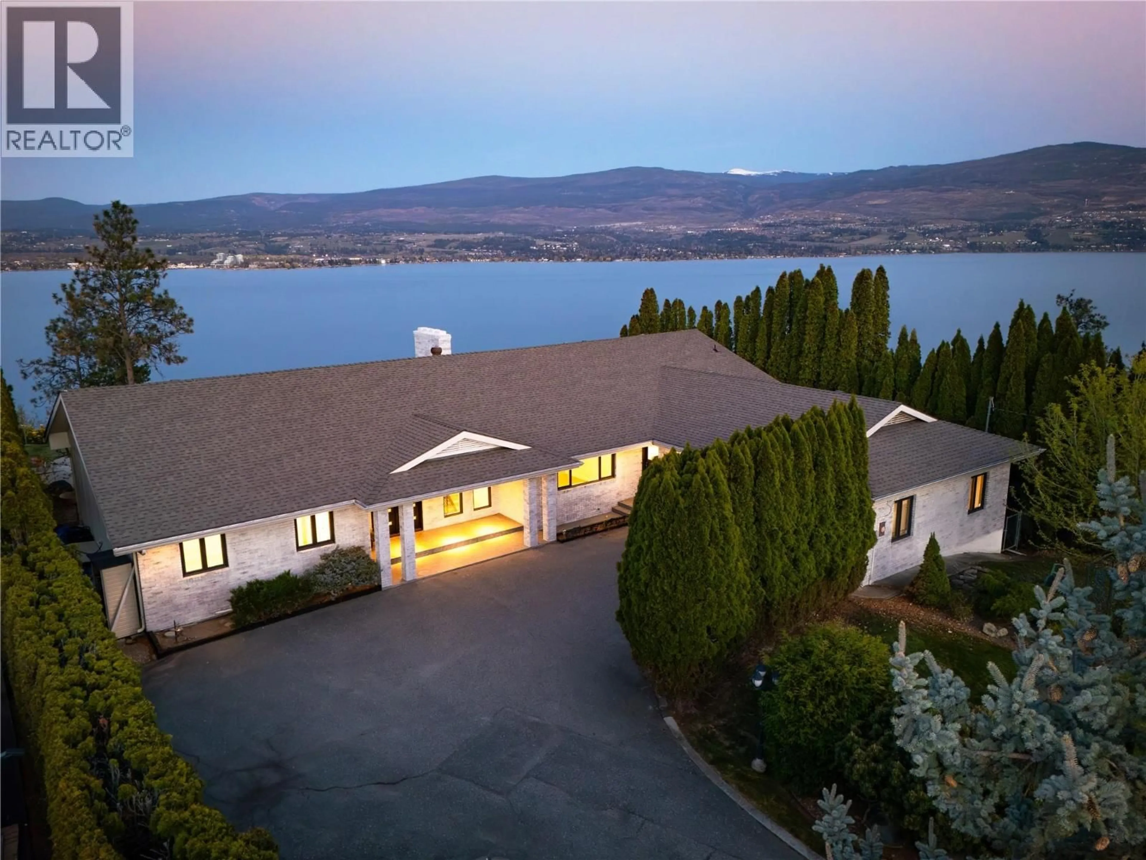 A pic from outside/outdoor area/front of a property/back of a property/a pic from drone, water/lake/river/ocean view for 2901 WEATHERHILL ROAD, West Kelowna British Columbia V1Z1P2
