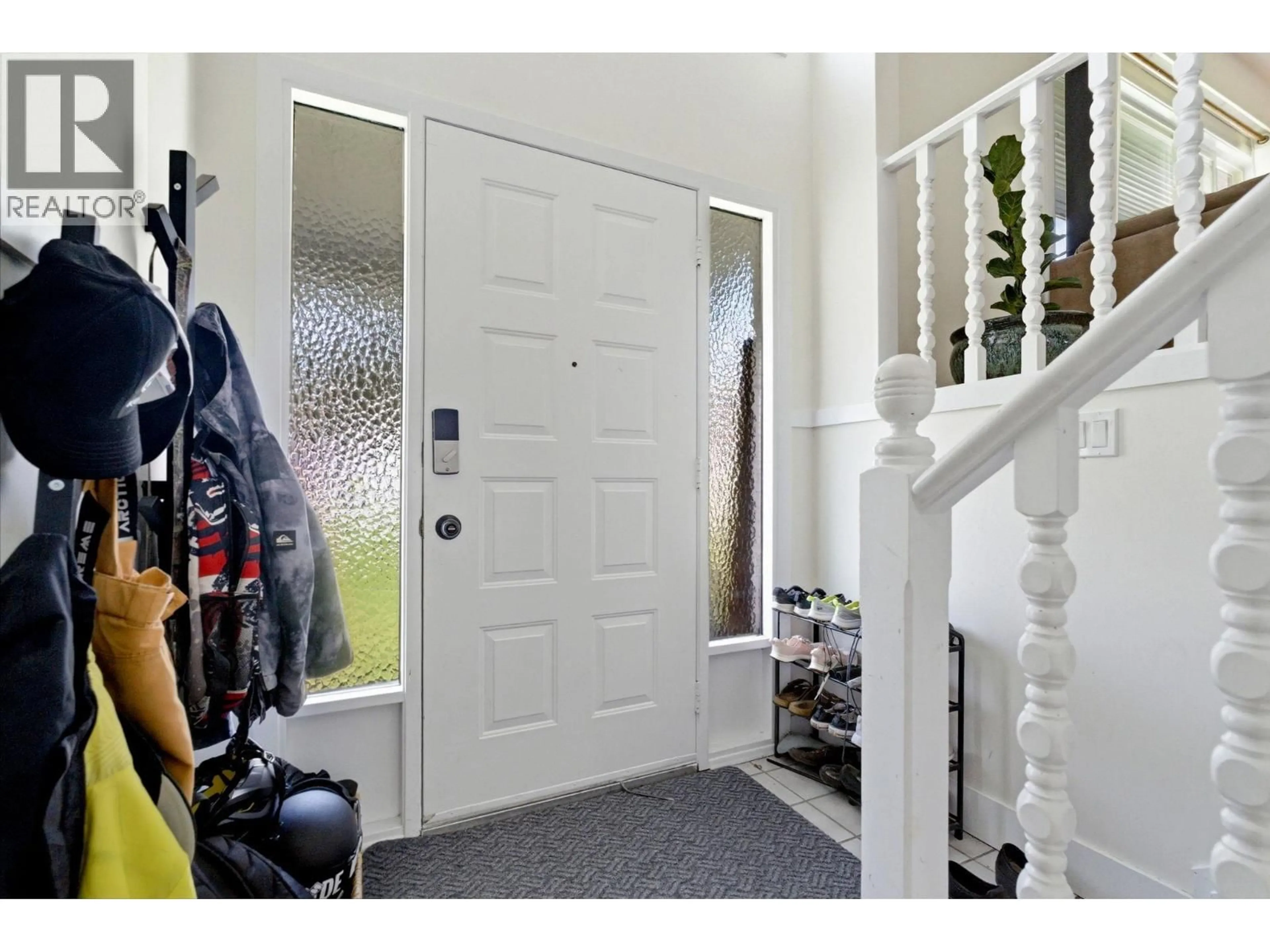 Indoor entryway for 3283 MCMAHON ROAD, West Kelowna British Columbia V4T1W6