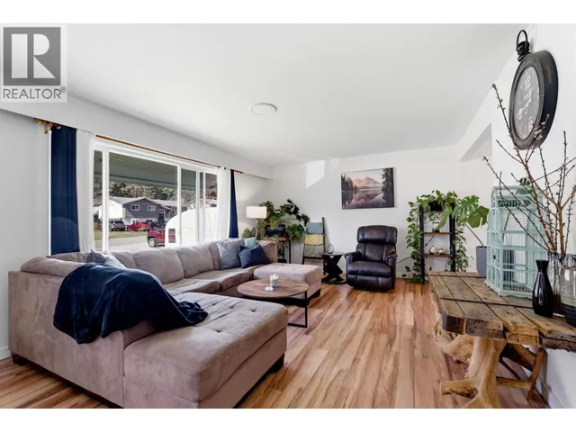 3283 MCMAHON ROAD, West Kelowna 5