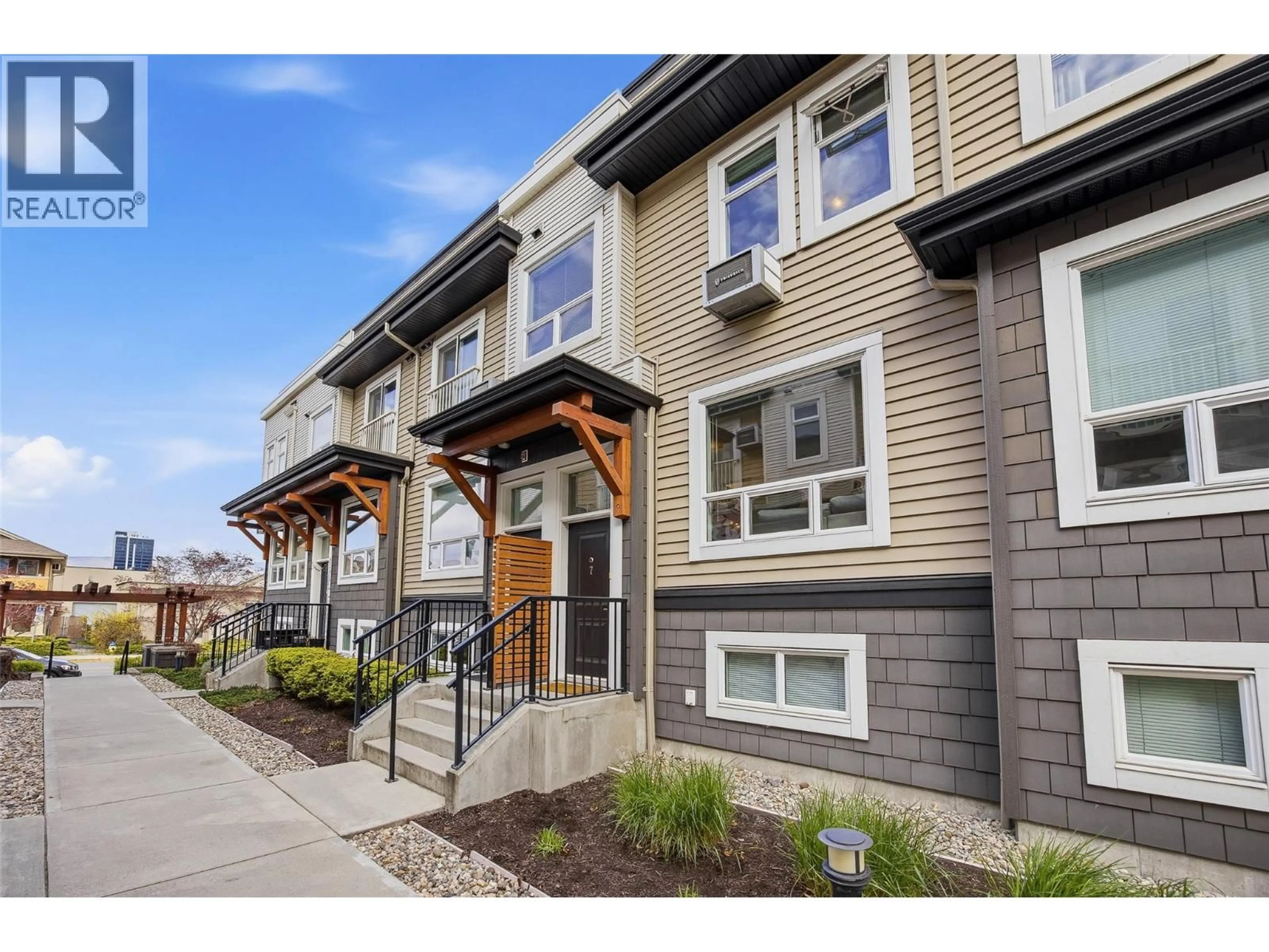 Unknown for 7 - 1851 AMBROSI ROAD, Kelowna British Columbia V1Y4S1