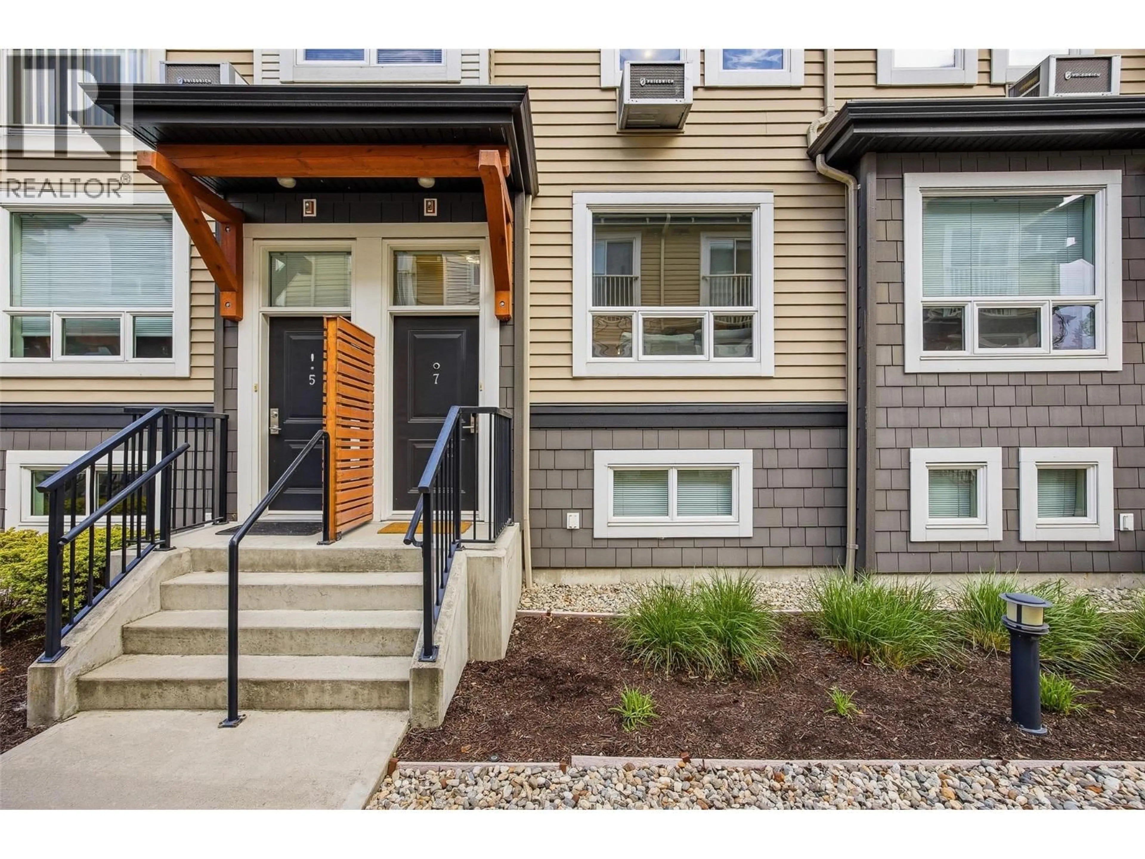 Unknown for 7 - 1851 AMBROSI ROAD, Kelowna British Columbia V1Y4S1