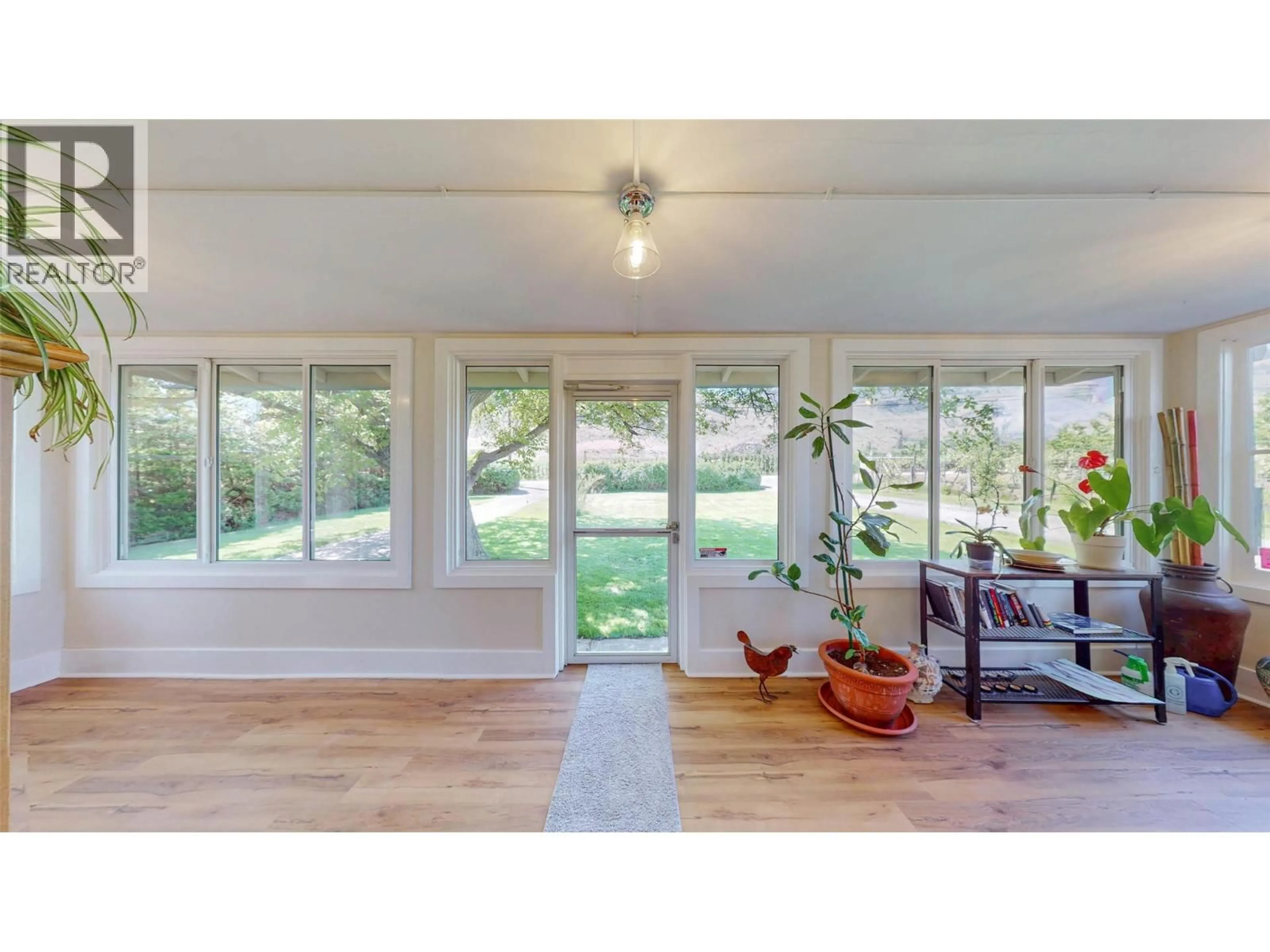 Indoor entryway for 4371 HIGHWAY 97 OTHER, Oliver British Columbia V0H1T1