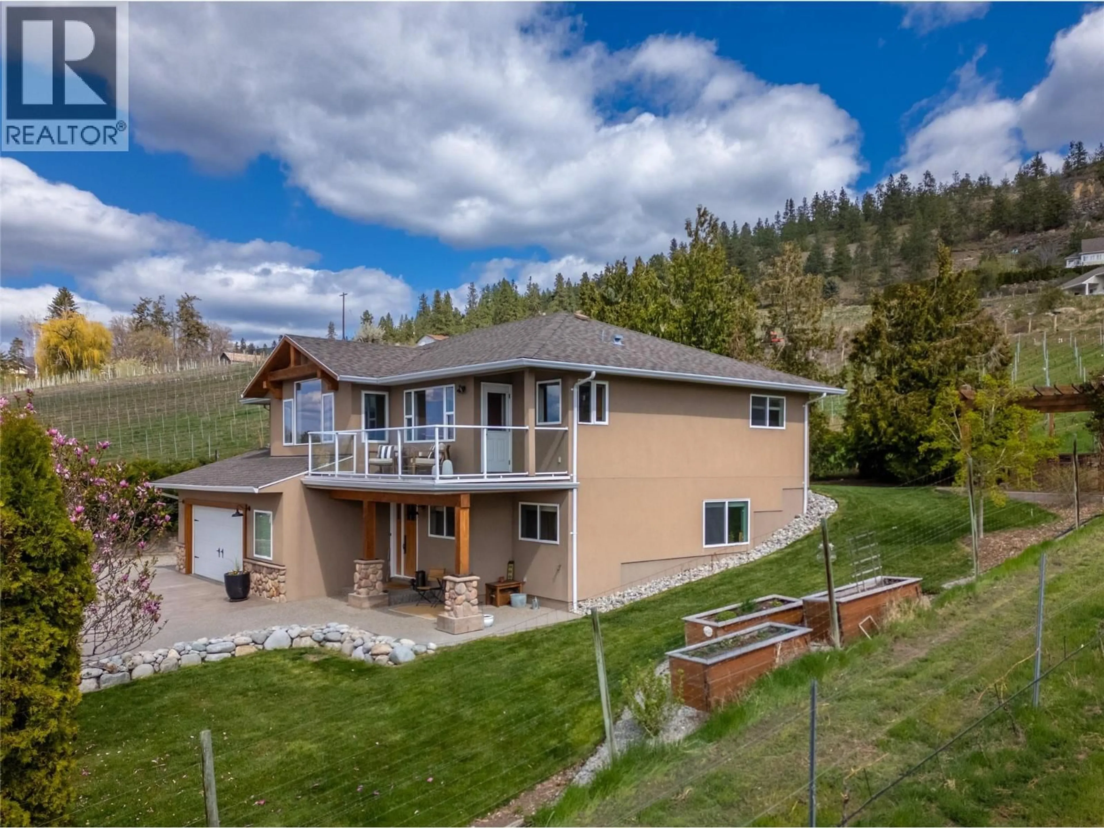 A pic from outside/outdoor area/front of a property/back of a property/a pic from drone, unknown for 2330 NARAMATA ROAD, Naramata British Columbia V0H1N1