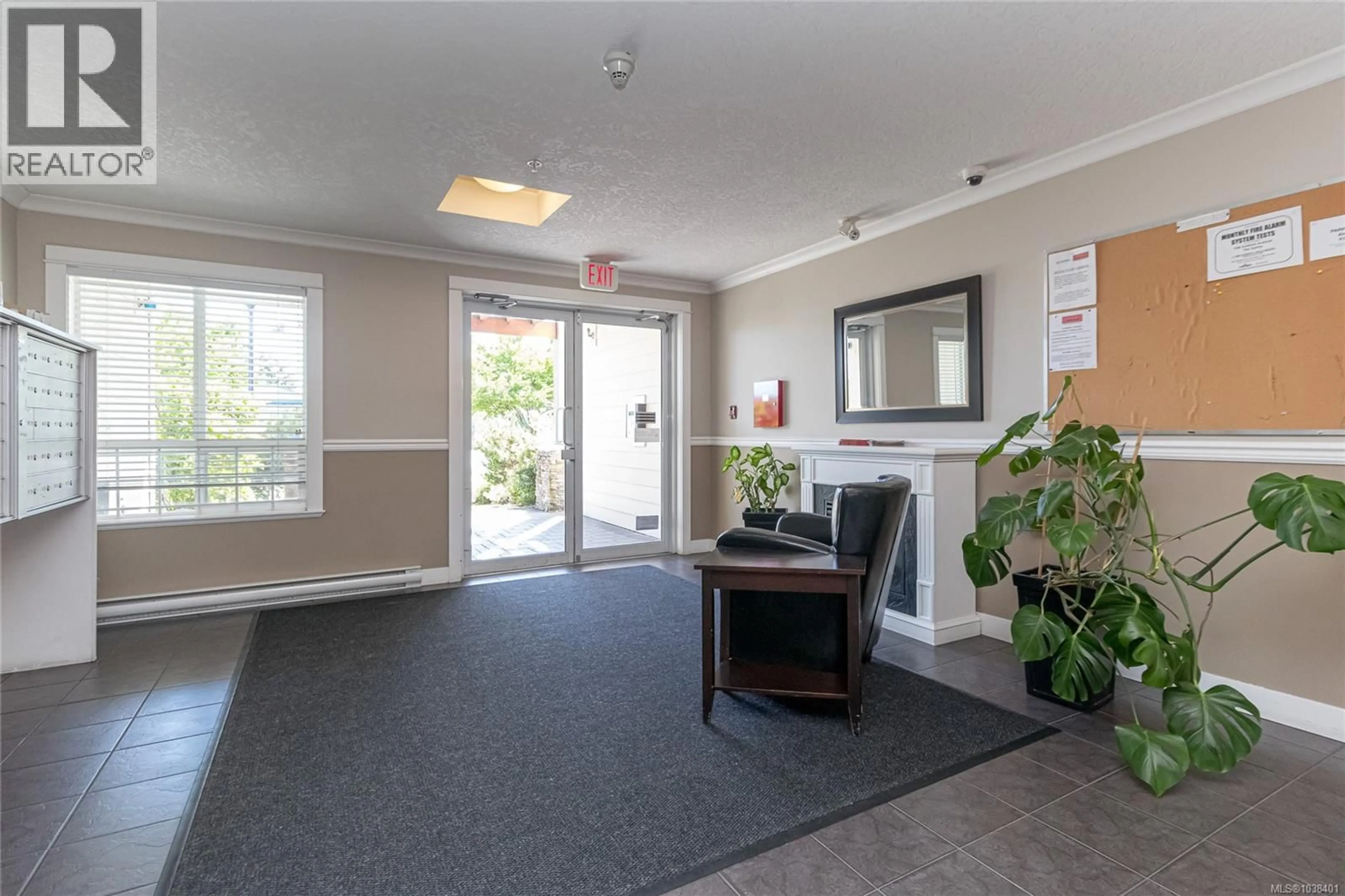 Indoor foyer for 203 - 938 DUNFORD AVENUE, Langford British Columbia V9B0M2